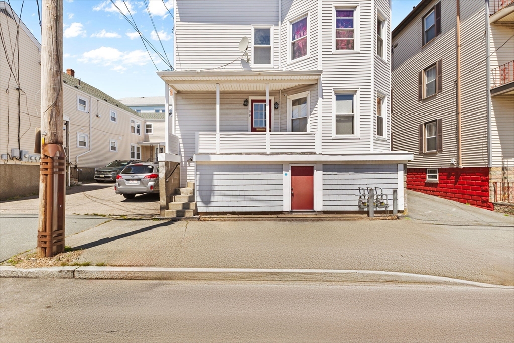 109 Davis St, New Bedford