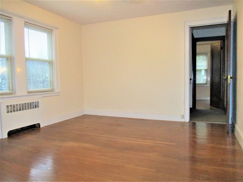 27 Ridgemont St, Allston