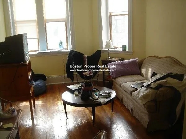 41 Bay State Rd, Fenway