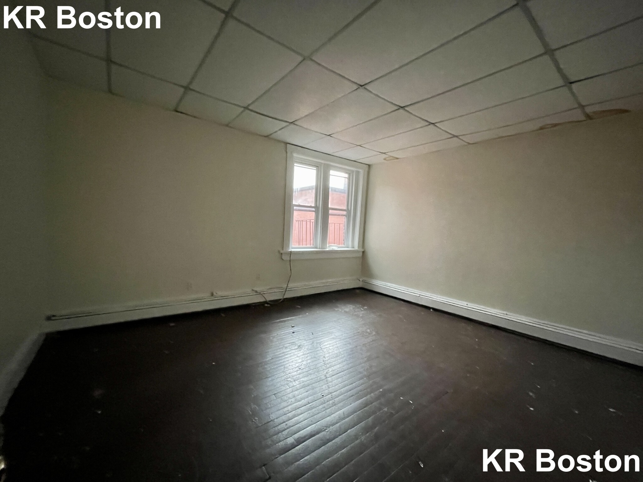 4 bed, 2 bath apartment for rent at 201 Harvard Ave Unit 5, Allston — photo 2 of 4