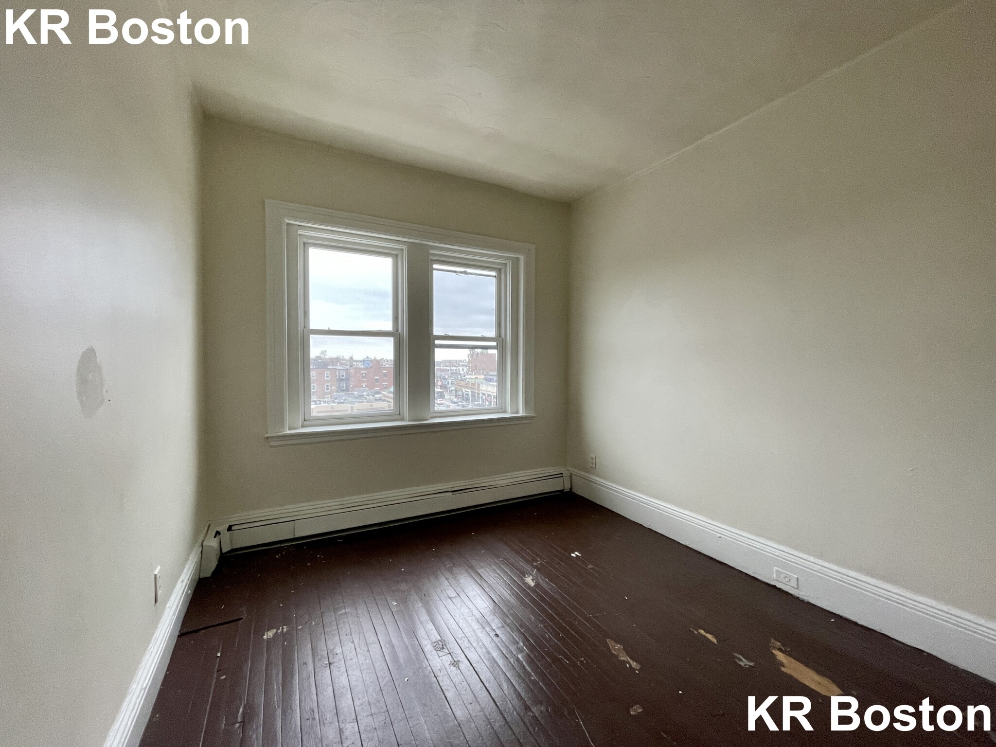 4 bed, 2 bath apartment for rent at 201 Harvard Ave Unit 5, Allston — photo 4 of 4