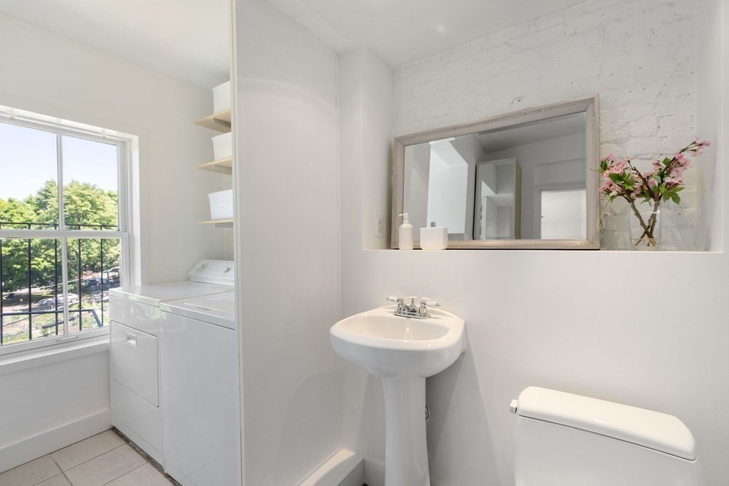 1 bed, 1.5 bath apartment for rent at 201 West Springfield Unit 3, South Boston — photo 6 of 16