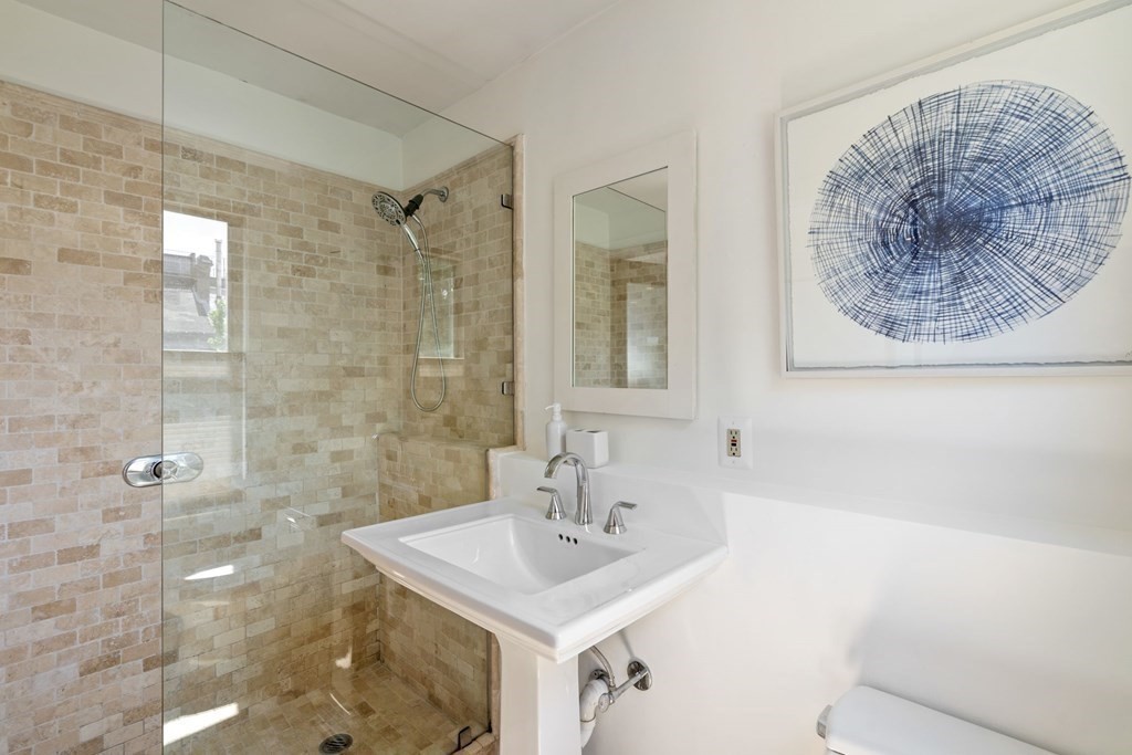 1 bed, 1.5 bath apartment for rent at 201 West Springfield Unit 3, South Boston — photo 9 of 16