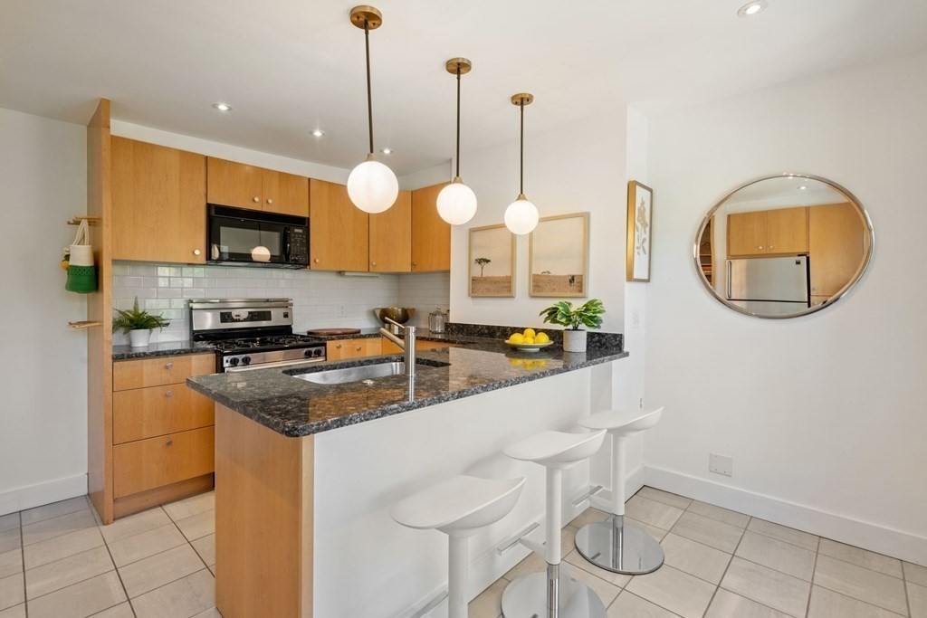 1 bed, 1.5 bath apartment for rent at 201 West Springfield Unit 3, South Boston — photo 12 of 16