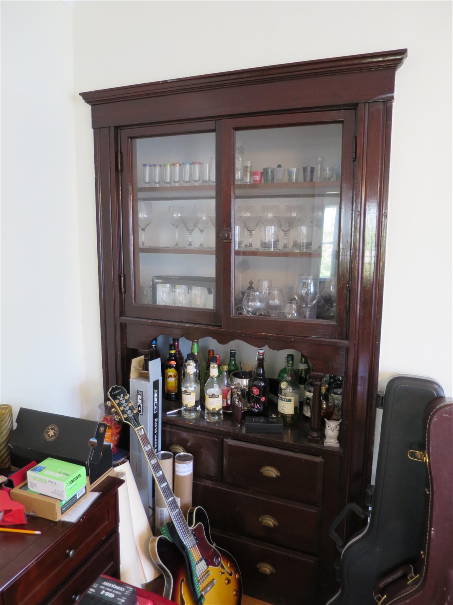 2 bed, 1 bath apartment for rent at 1 Russell Rd Unit 1, Teele Square — photo 3 of 11