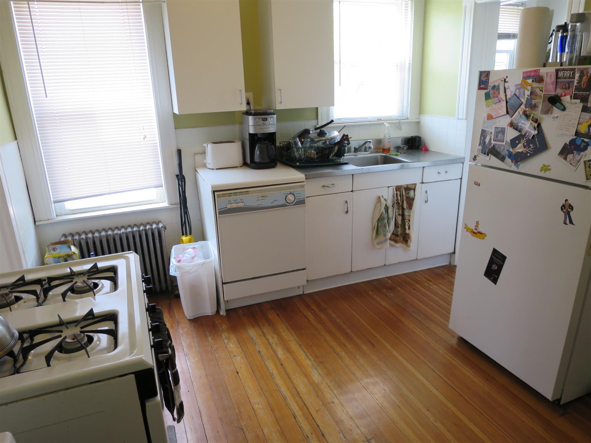 2 bed, 1 bath apartment for rent at 1 Russell Rd Unit 1, Teele Square — photo 5 of 11