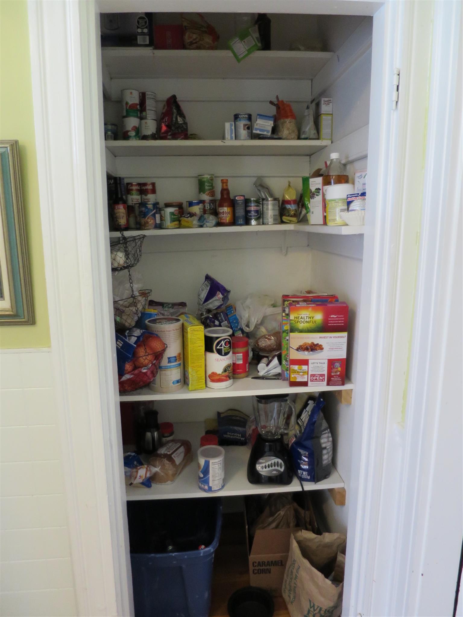 2 bed, 1 bath apartment for rent at 1 Russell Rd Unit 1, Teele Square — photo 6 of 11