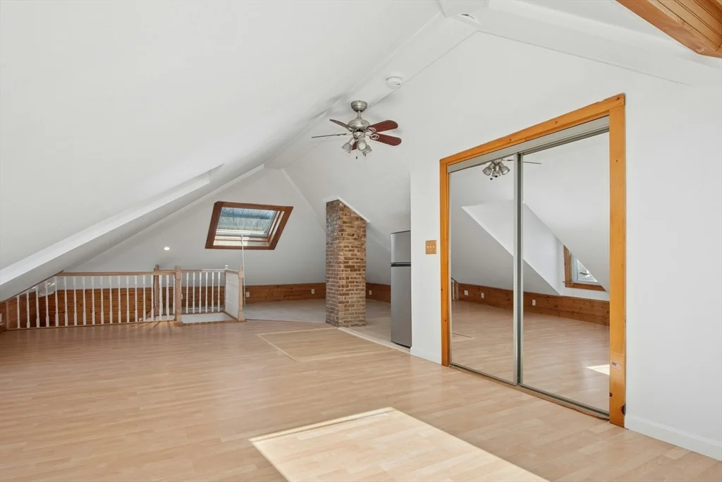 78 Grove St, Gloucester