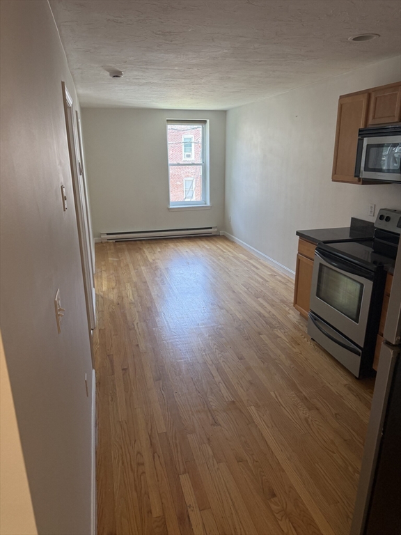 160 Cottage St, East Boston