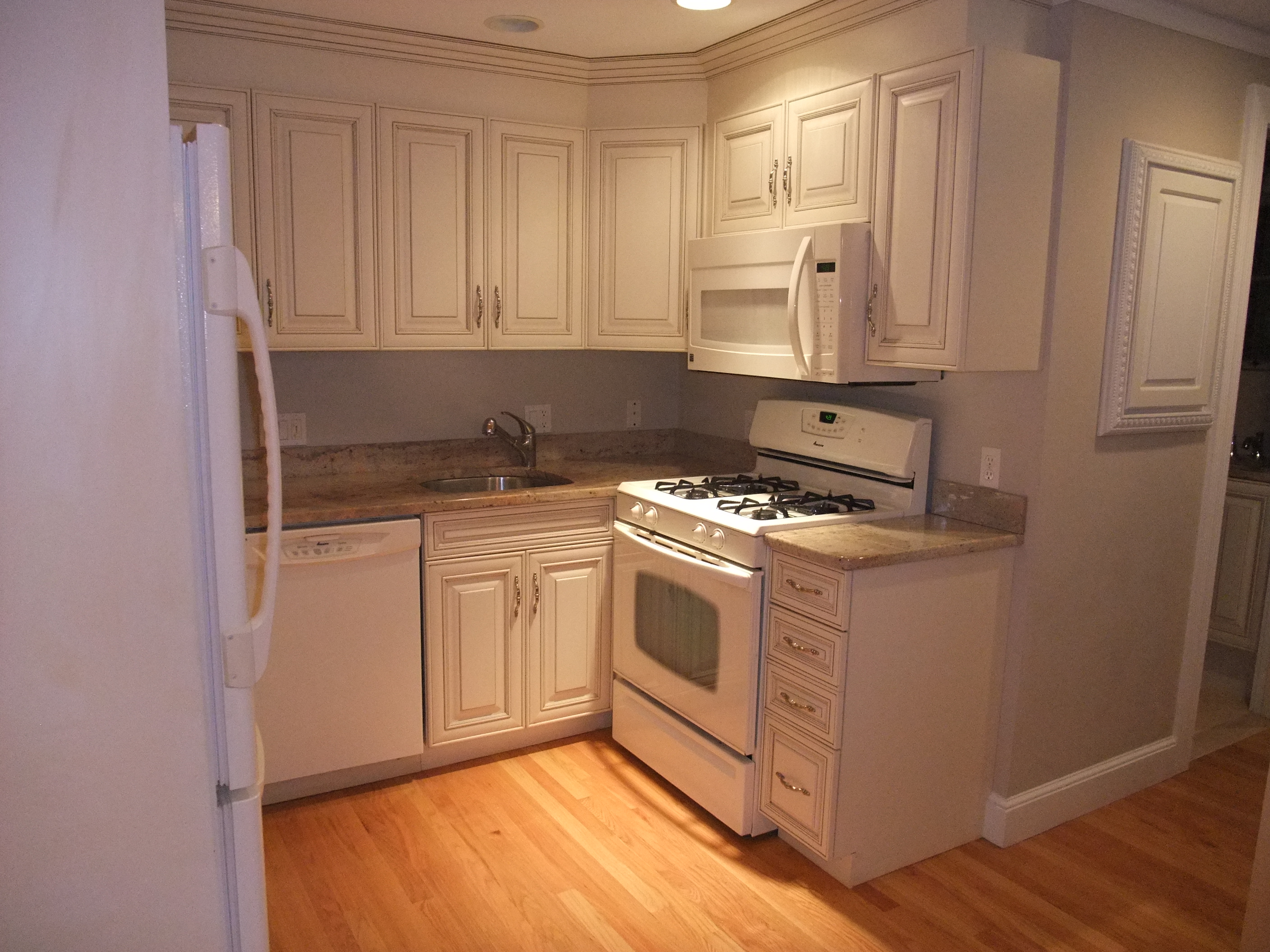 2 bed, 1 bath apartment for rent at 26 Parmenter St Unit 3, North End — photo 9 of 16