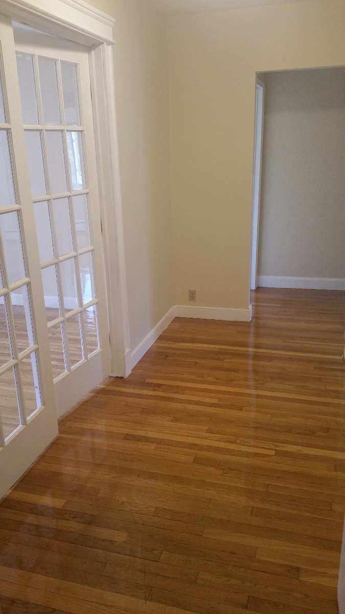 3 bed, 1 bath apartment for rent at 2016 Commonwealth Ave Unit -', Brighton — photo 1 of 3