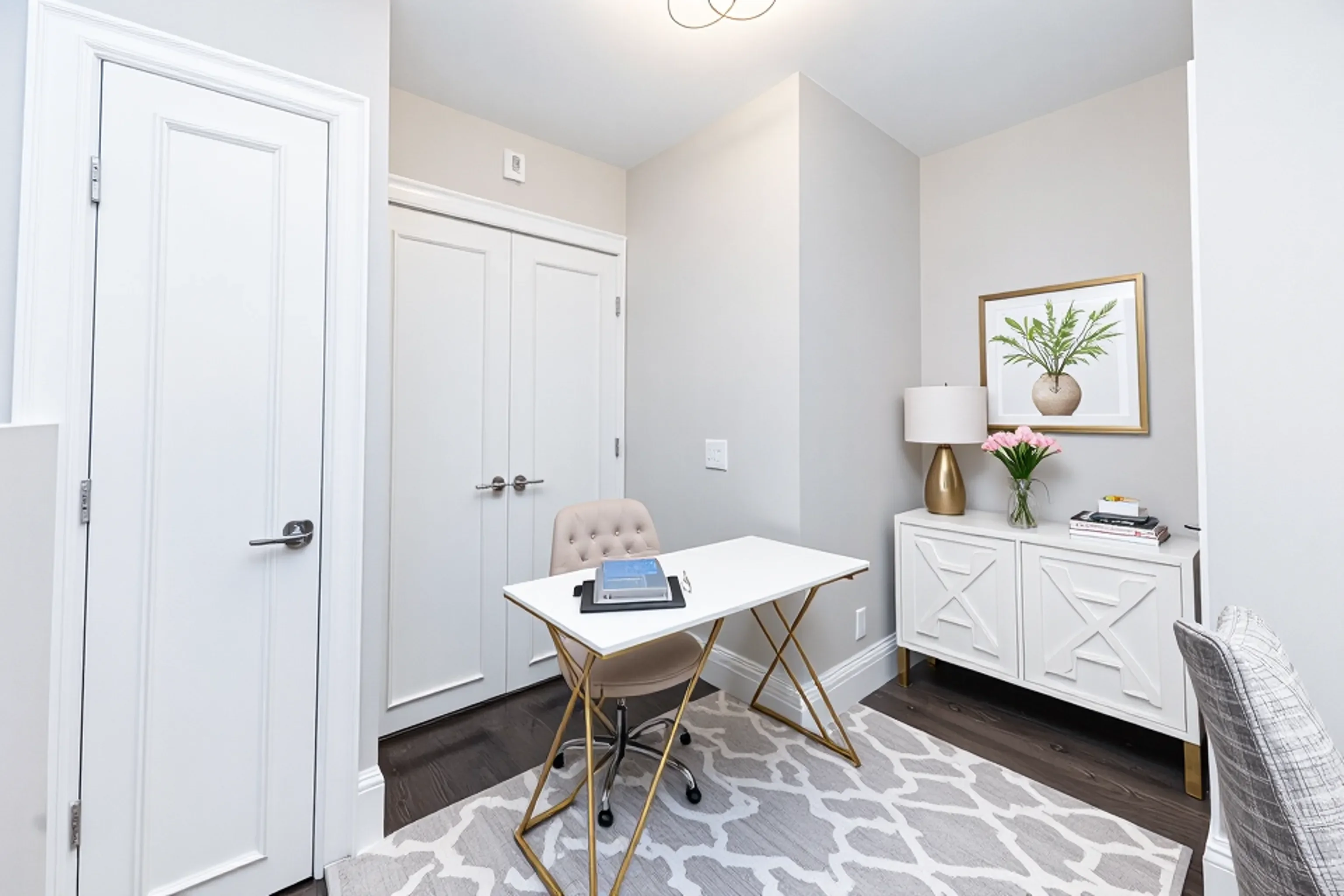 85 Regent St, Roxbury