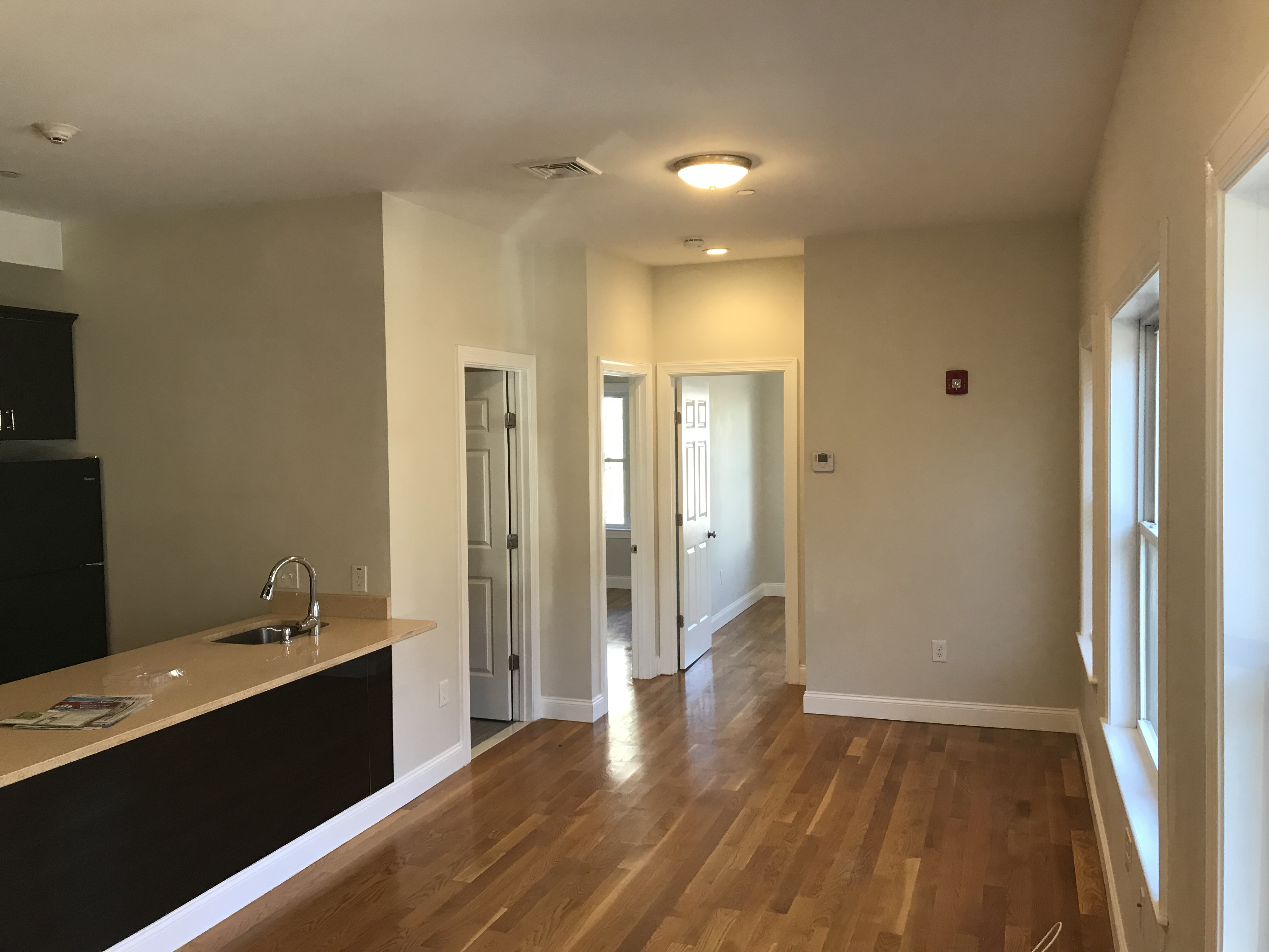 2 bed, 1 bath apartment for rent at 77 Newbury Ave Unit 3, Quincy — photo 4 of 7