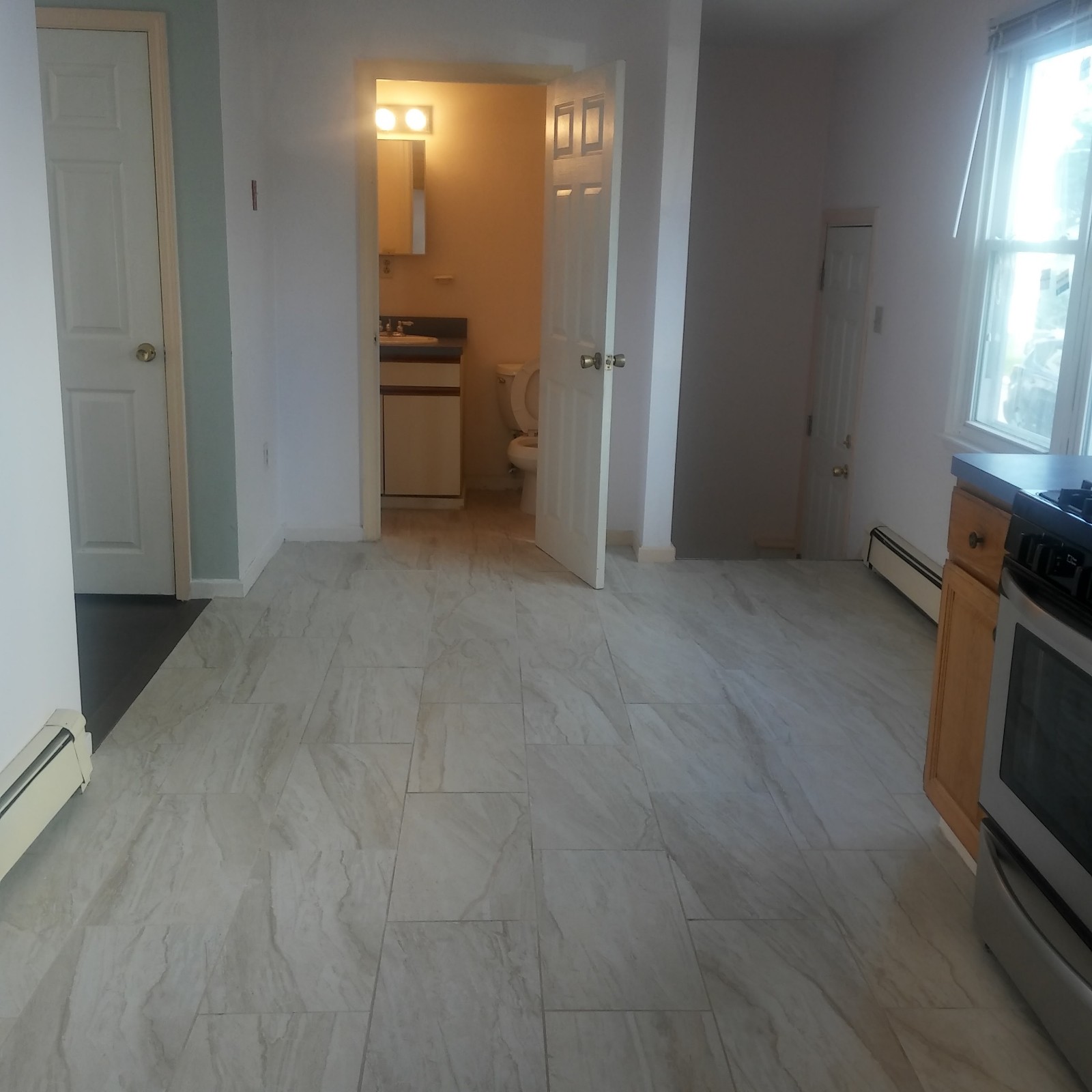 3 bed, 1.5 bath apartment for rent at 190 Arlington St Unit 2, Quincy — photo 1 of 10