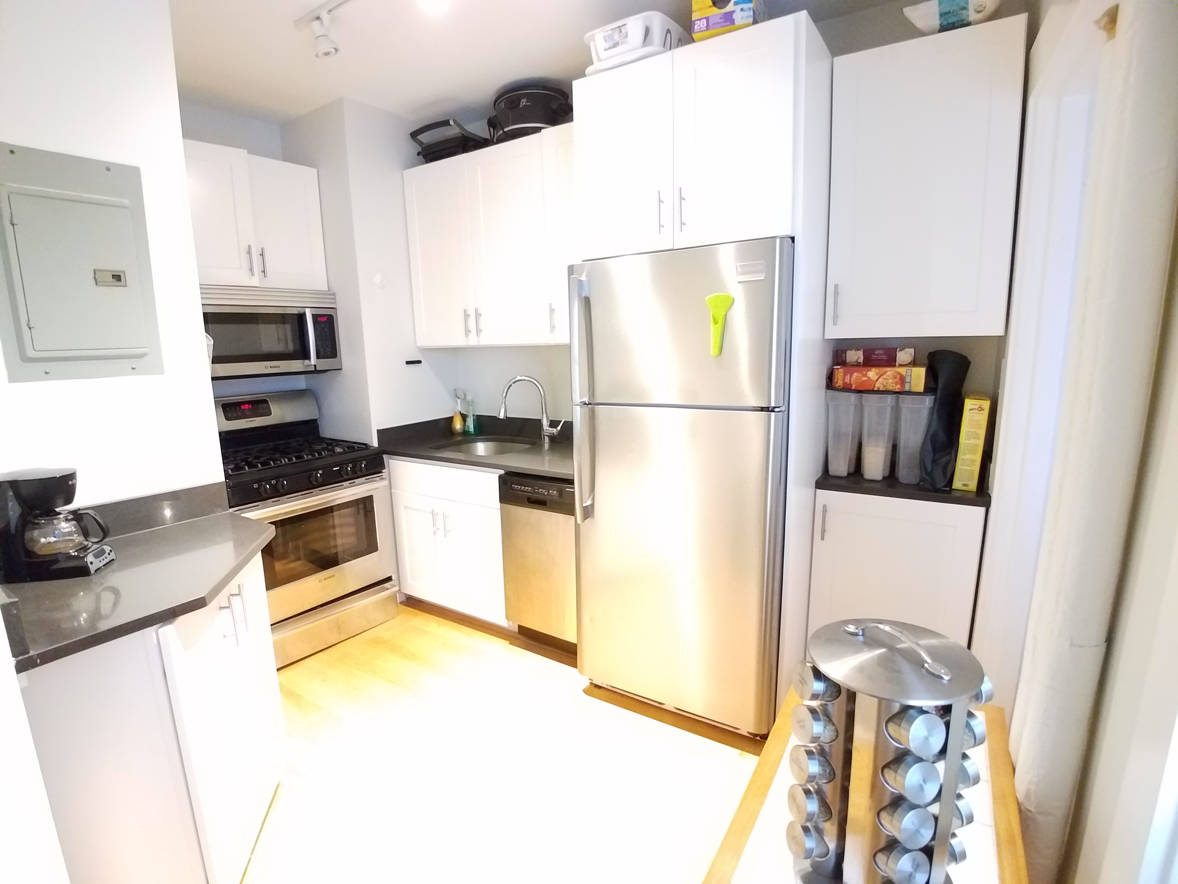 3 bed, 1 bath apartment for rent at 1925 Massachusetts Ave Unit 6, Porter Square