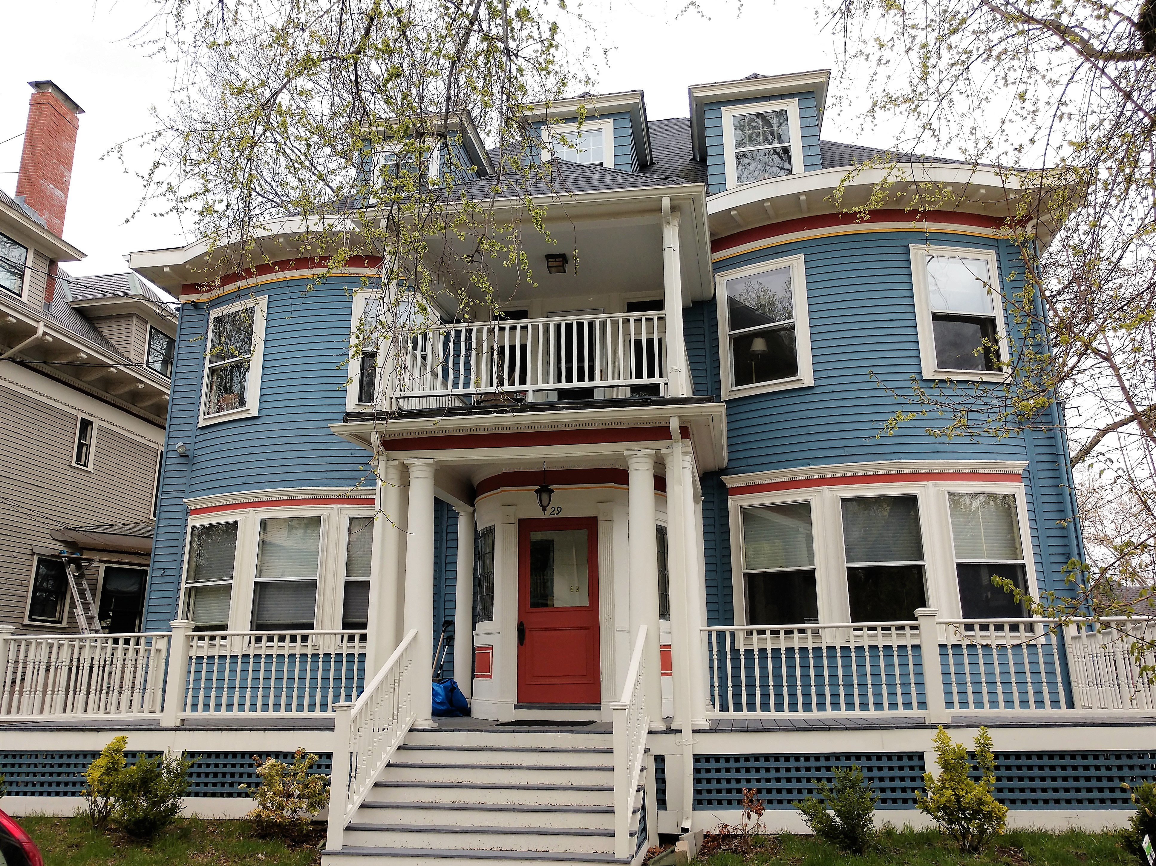 4 bed, 3 bath apartment for rent at 29 Naples Rd Unit 2, Coolidge Corner — photo 6 of 11