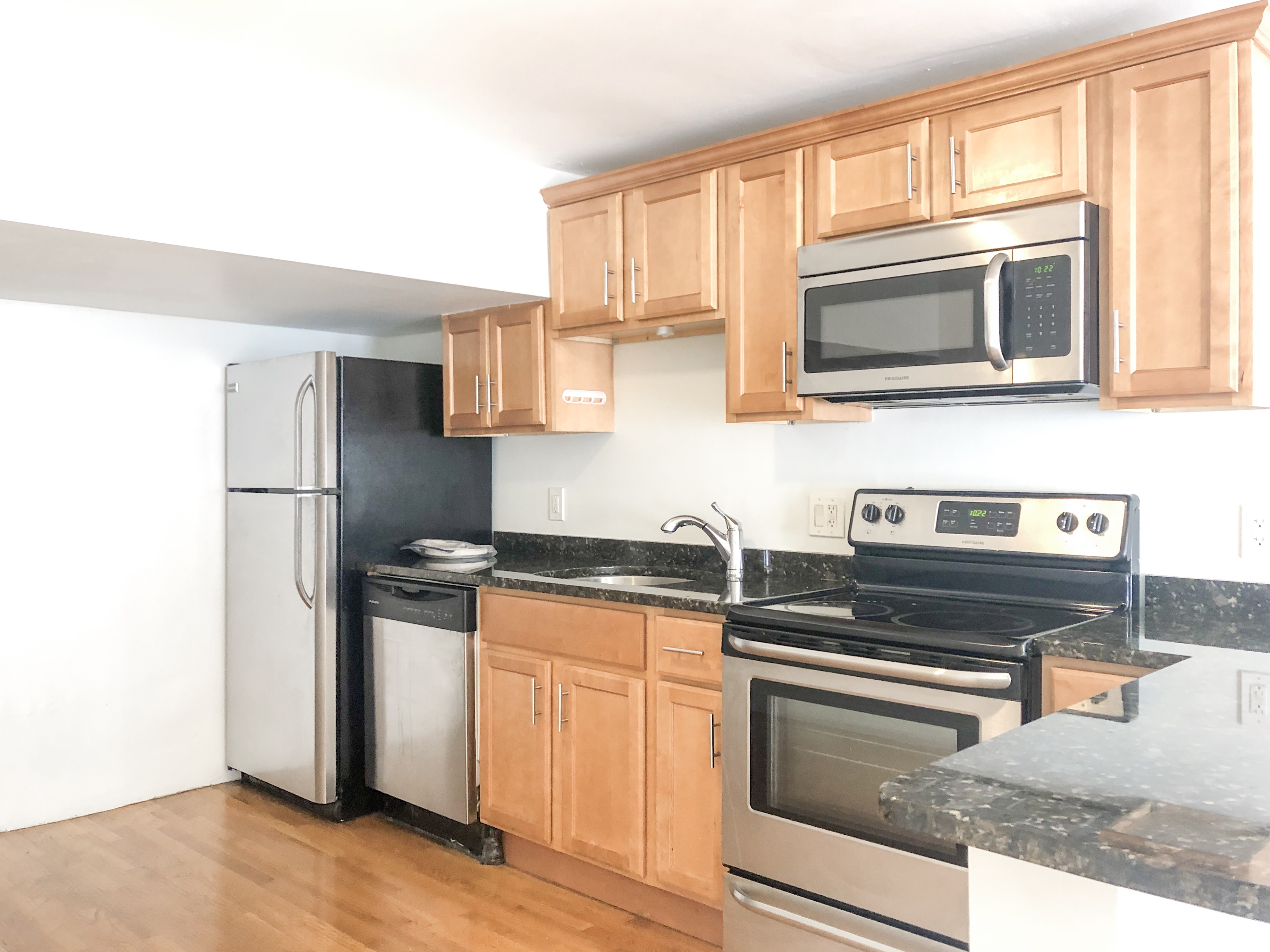 1 bed, 1 bath apartment for rent at 19 Symphony Unit B, Fenway — photo 12 of 15