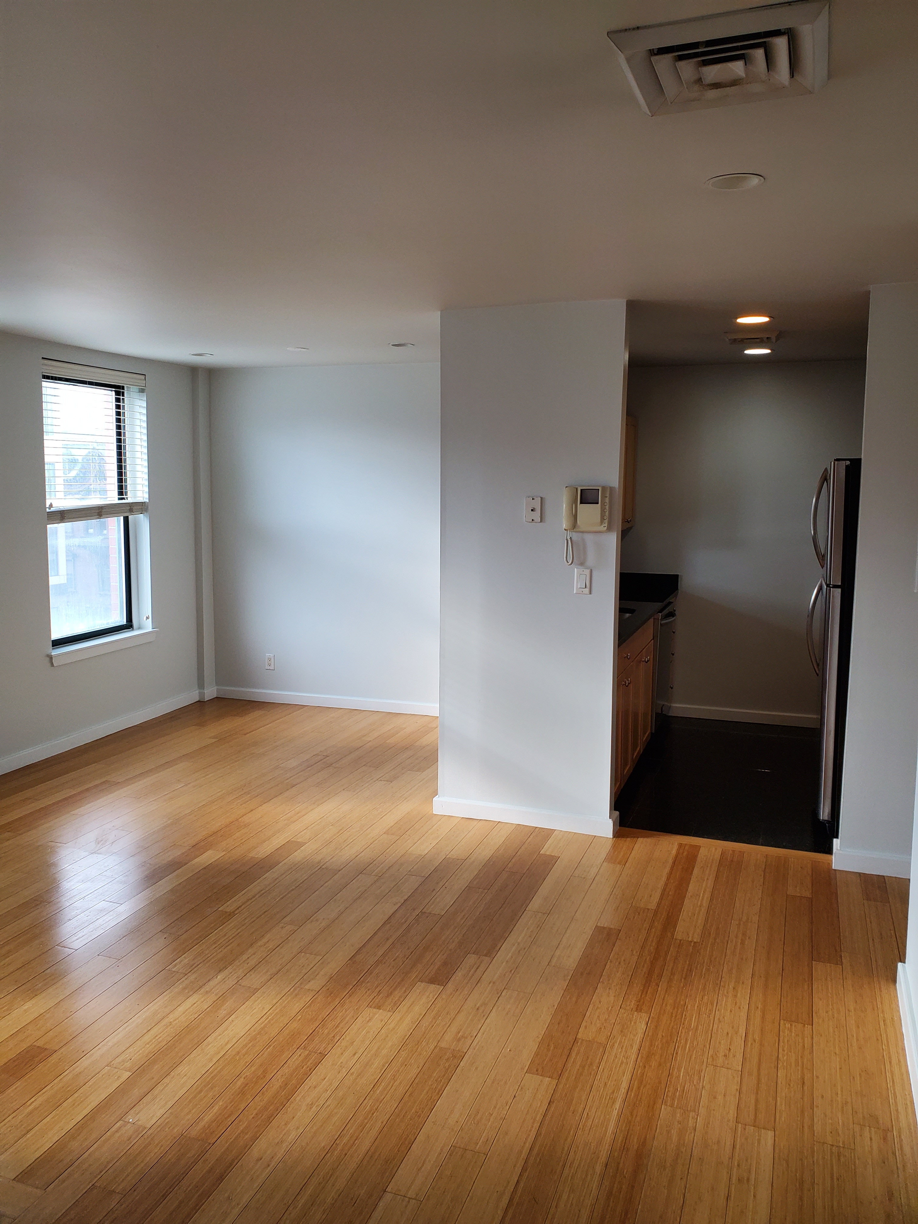 1 bed, 1 bath apartment for rent at 1661 Washington St Unit 402, South End — photo 2 of 4