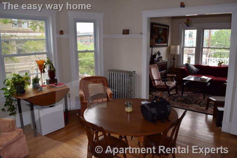 217 Boston Ave, Tufts