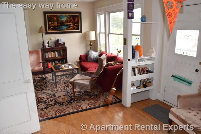 217 Boston Ave, Tufts