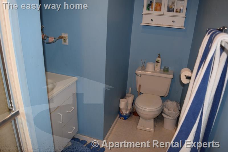 217 Boston Ave, Tufts