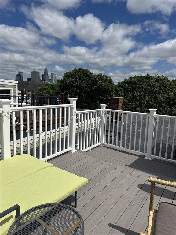 181 W 5th St, South Boston