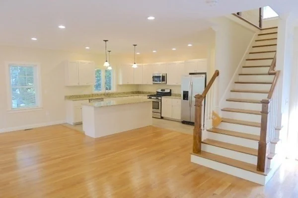 299 Cabot St, Newton