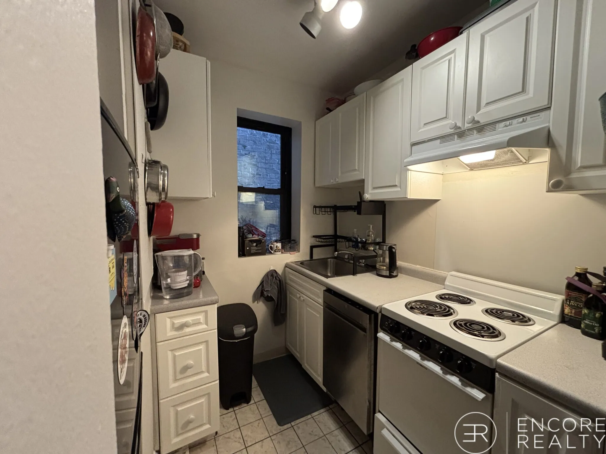 829 Beacon St, Fenway