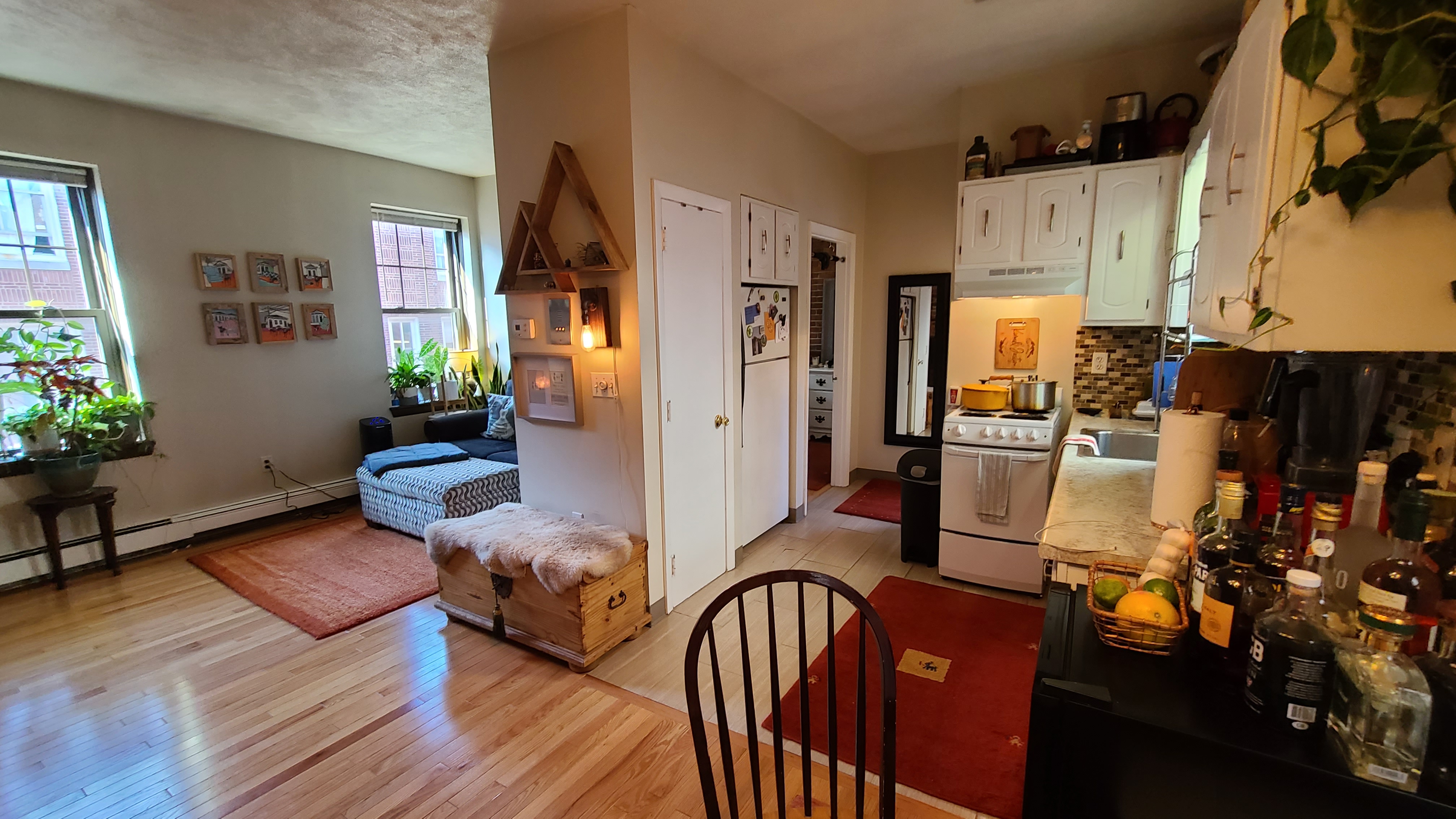 1 bed, 1 bath apartment for rent at 5 Charter St Unit 8, North End — photo 4 of 11
