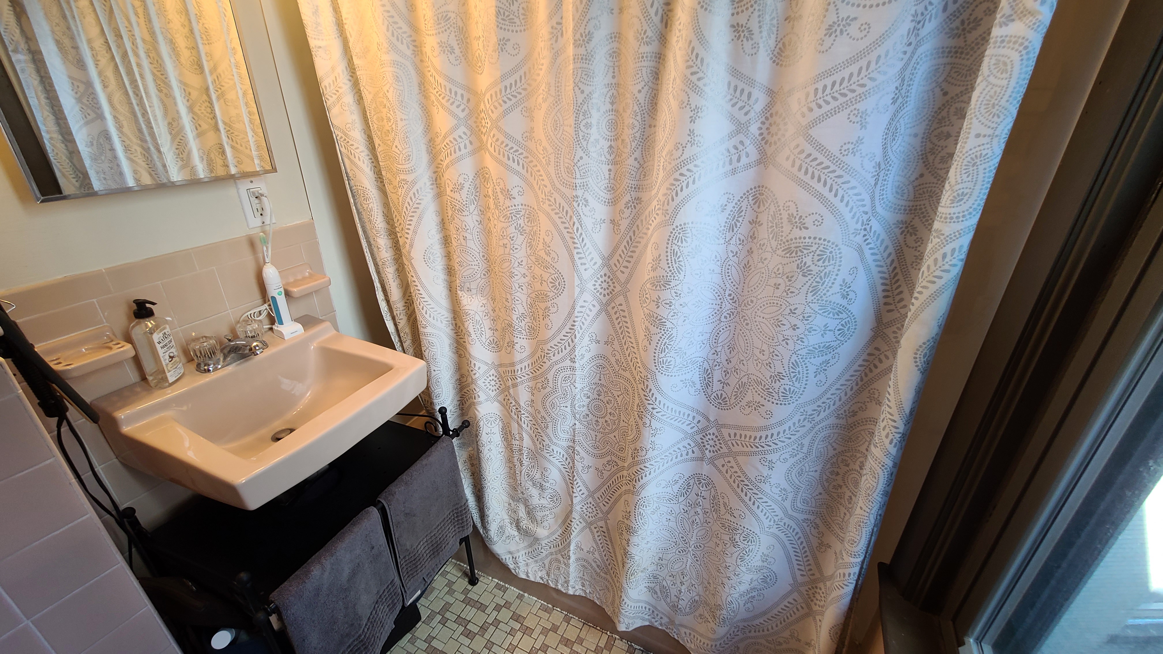 1 bed, 1 bath apartment for rent at 5 Charter St Unit 8, North End — photo 9 of 11