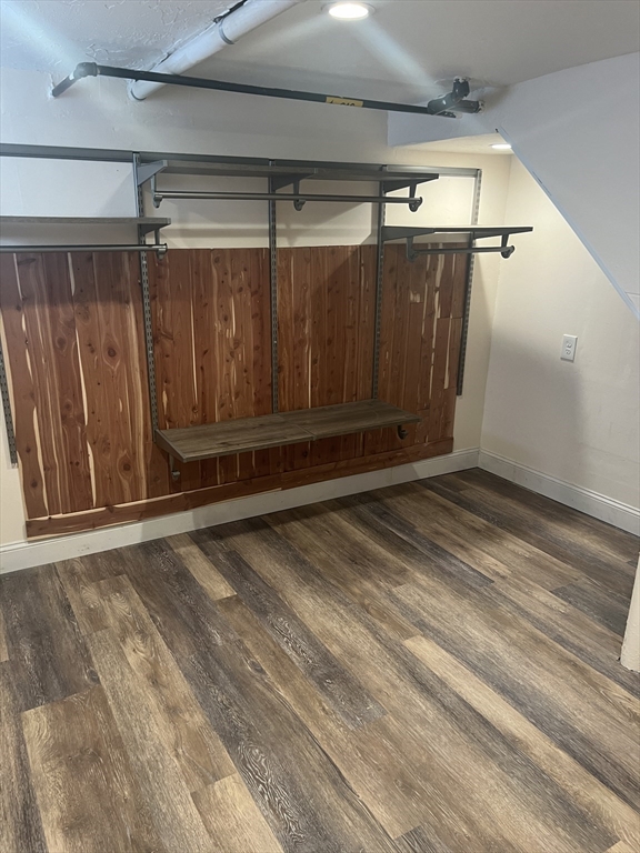 8 Ballard St, Saugus