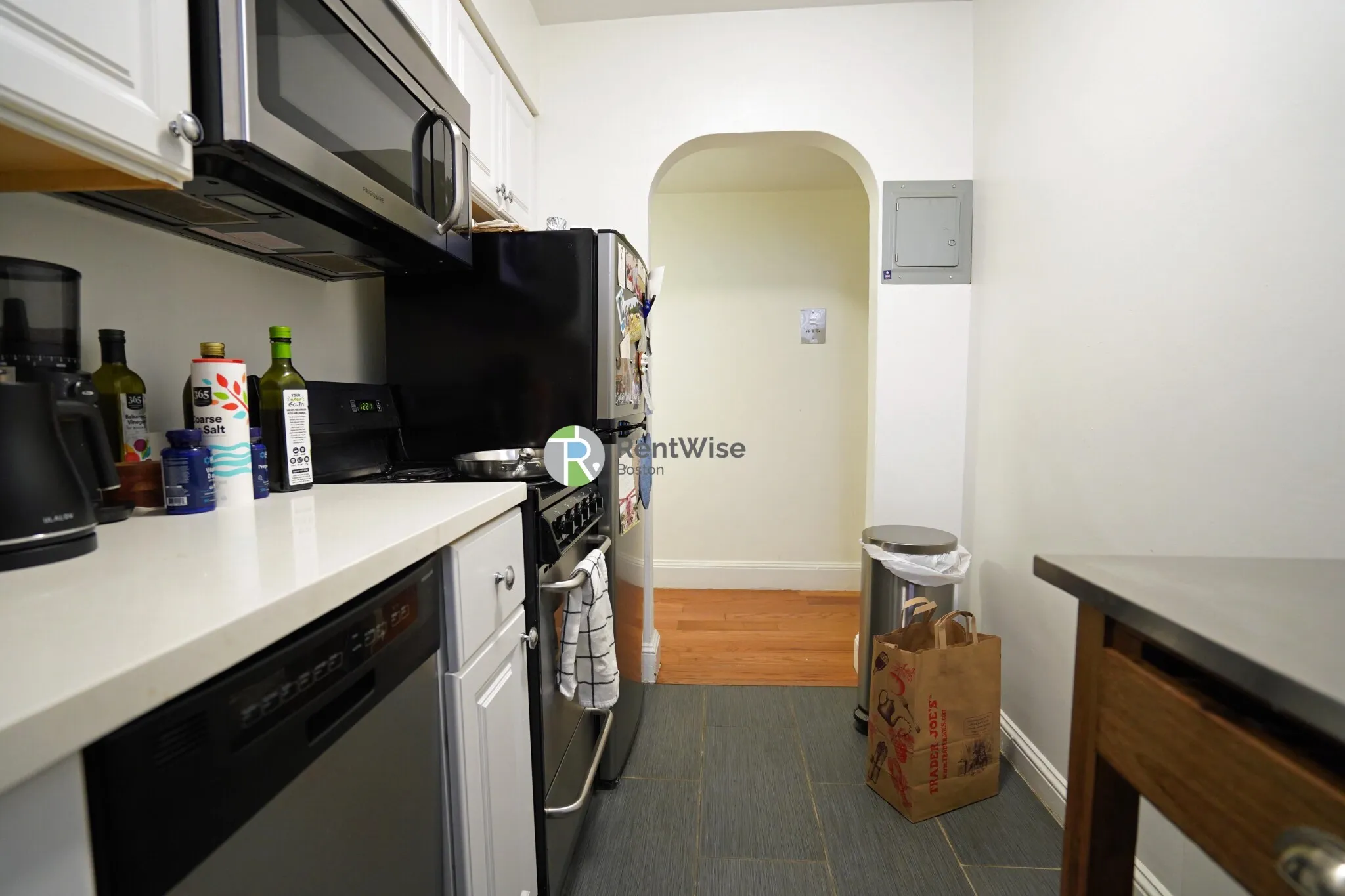 304 Berkeley St, Back Bay