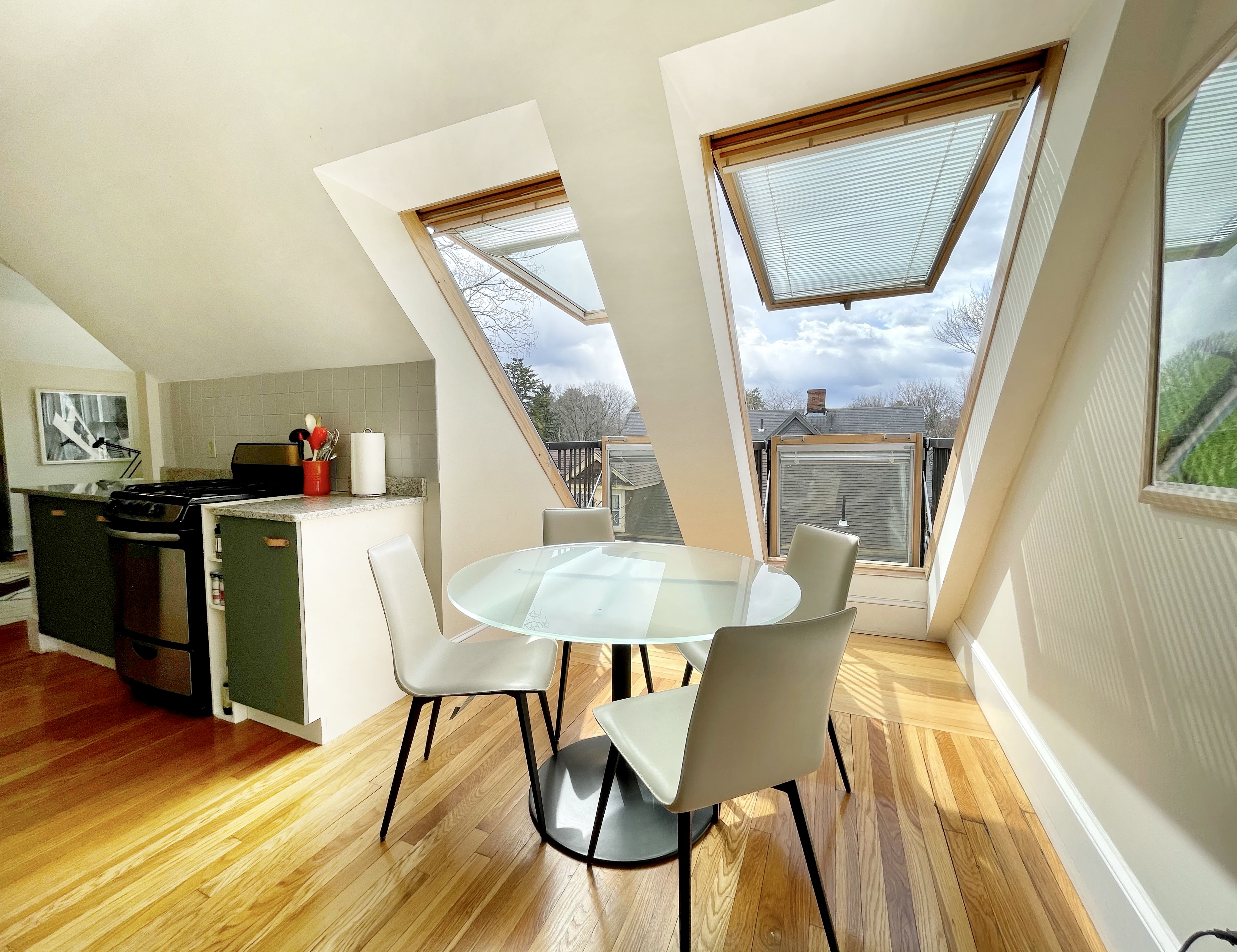 2 bed, 1 bath apartment for rent at 33 Royal Ave Unit 3, West Cambridge — photo 1 of 15