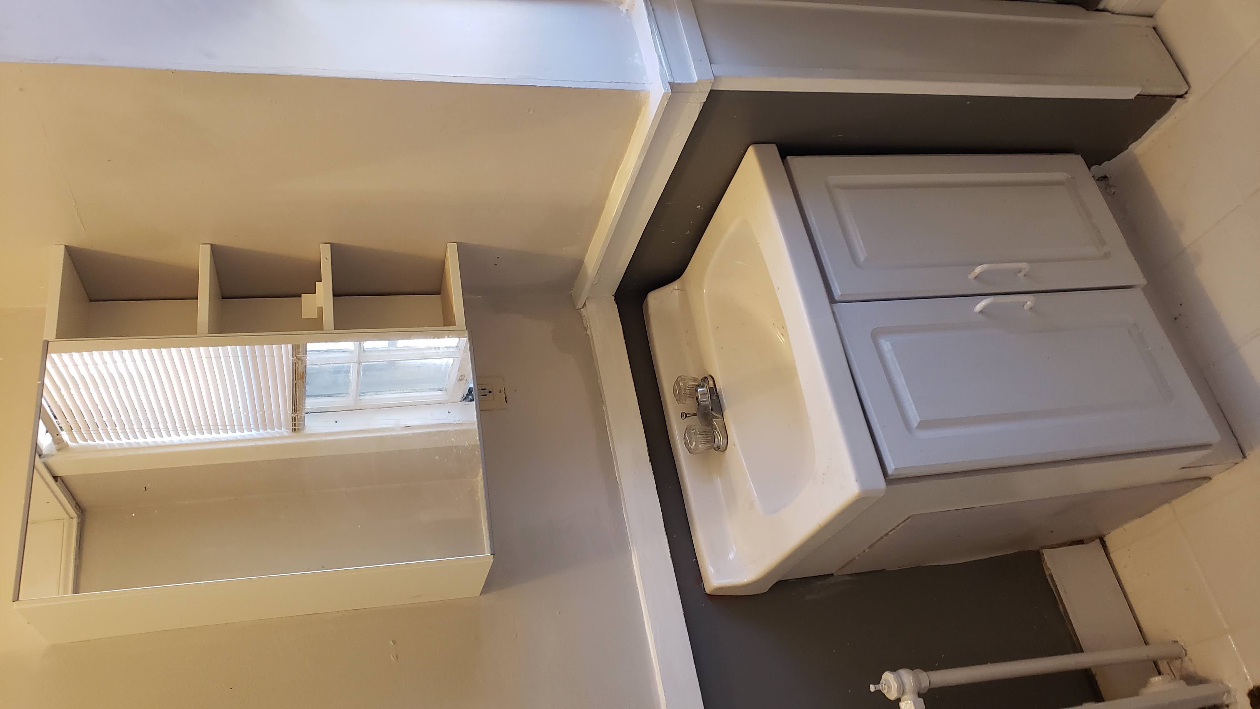 Studio bed, 1 bath apartment for rent at 35 Chestnut Hill Unit 5, Brighton — photo 4 of 8