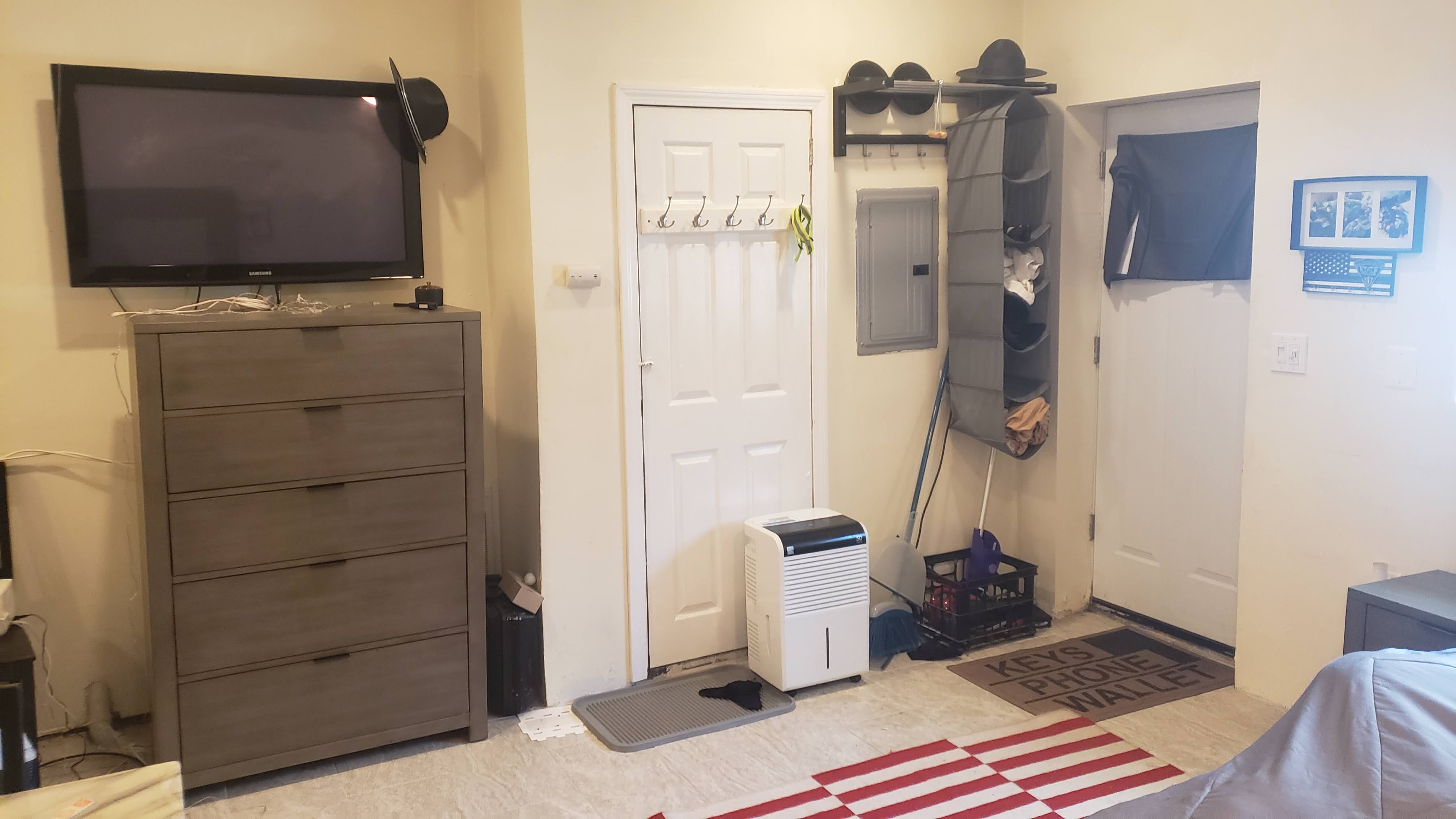 Studio bed, 1 bath apartment for rent at 37 Forbes St Unit b, Jamaica Plain — photo 3 of 7