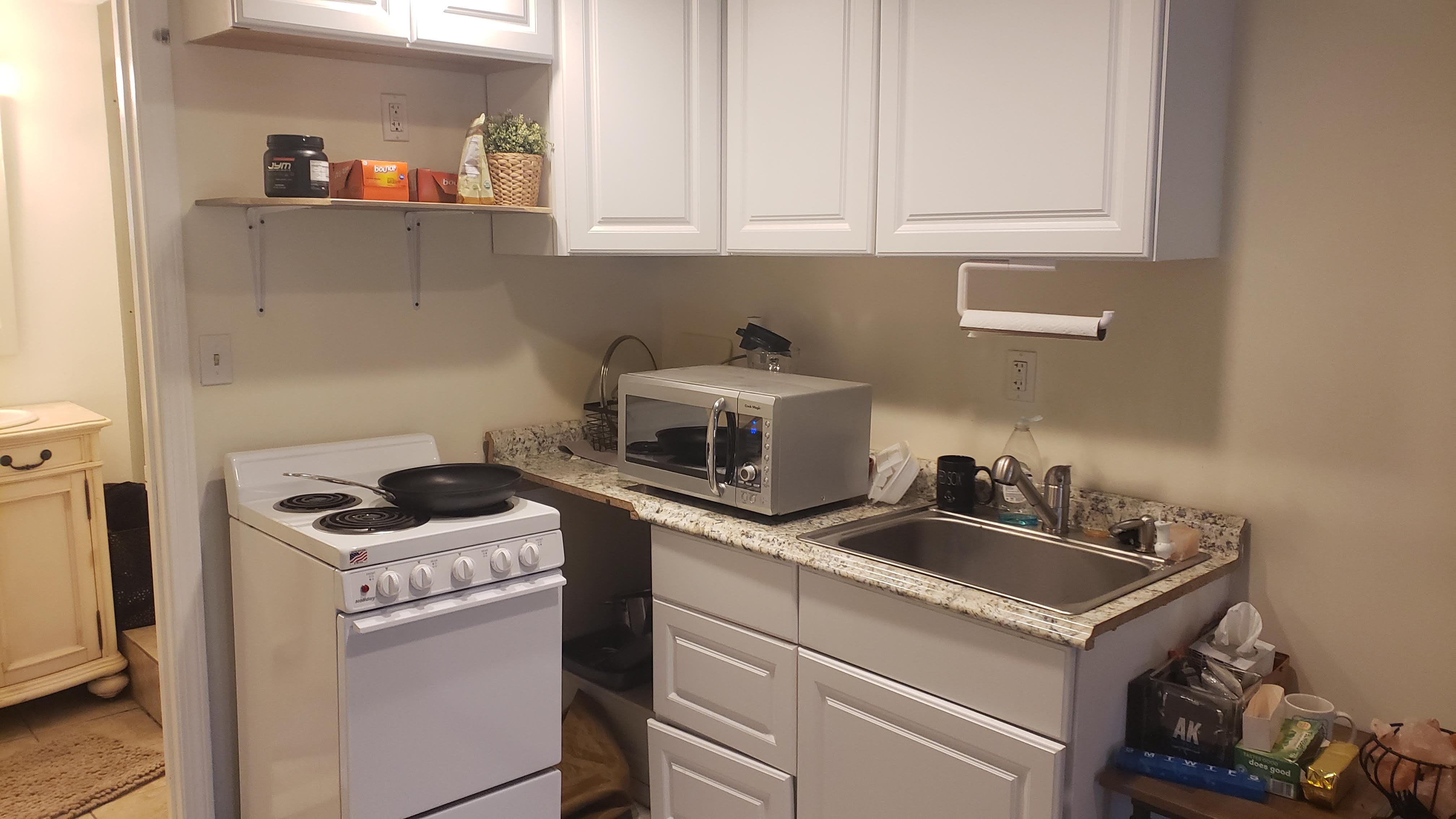 Studio bed, 1 bath apartment for rent at 37 Forbes St Unit b, Jamaica Plain — photo 4 of 7