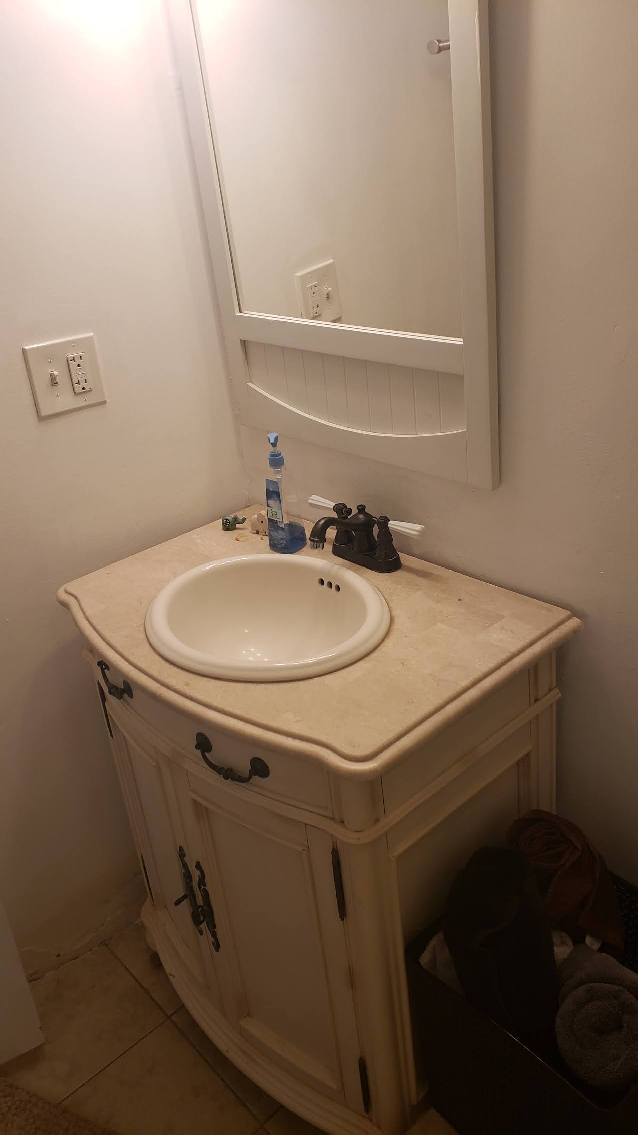 Studio bed, 1 bath apartment for rent at 37 Forbes St Unit b, Jamaica Plain — photo 1 of 7