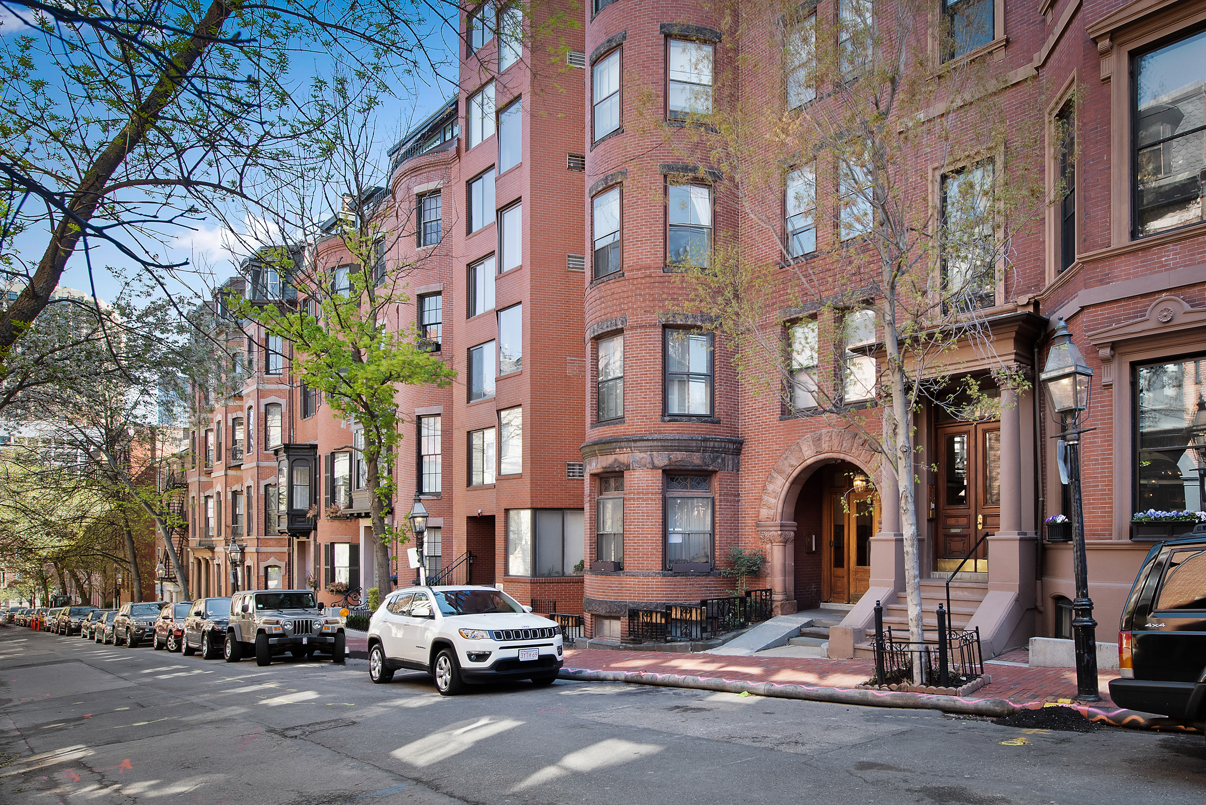 2 bed, 1 bath apartment for rent at 36 Hancock St Unit 1B, Beacon Hill — photo 2 of 16