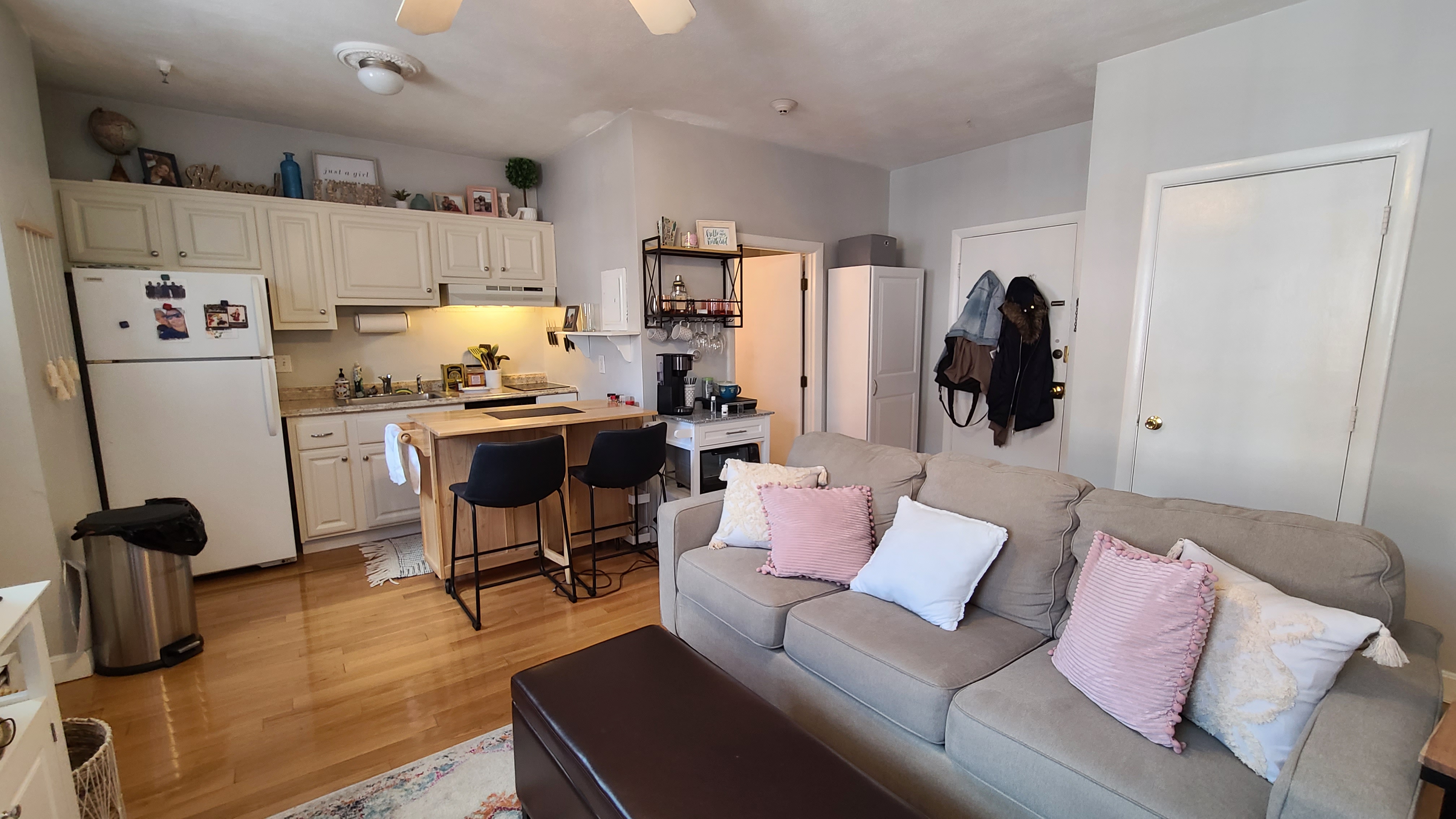 1 bed, 1 bath apartment for rent at 160 Salem St Unit 11, North End — photo 2 of 17