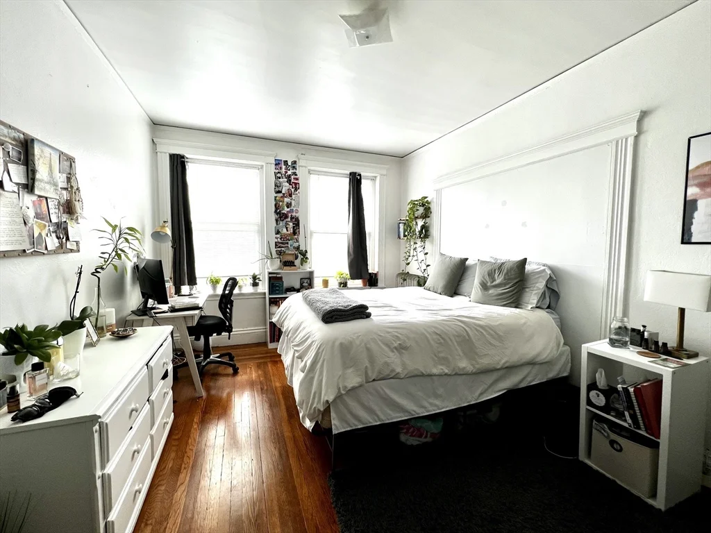 144 Coolidge St, Coolidge Corner