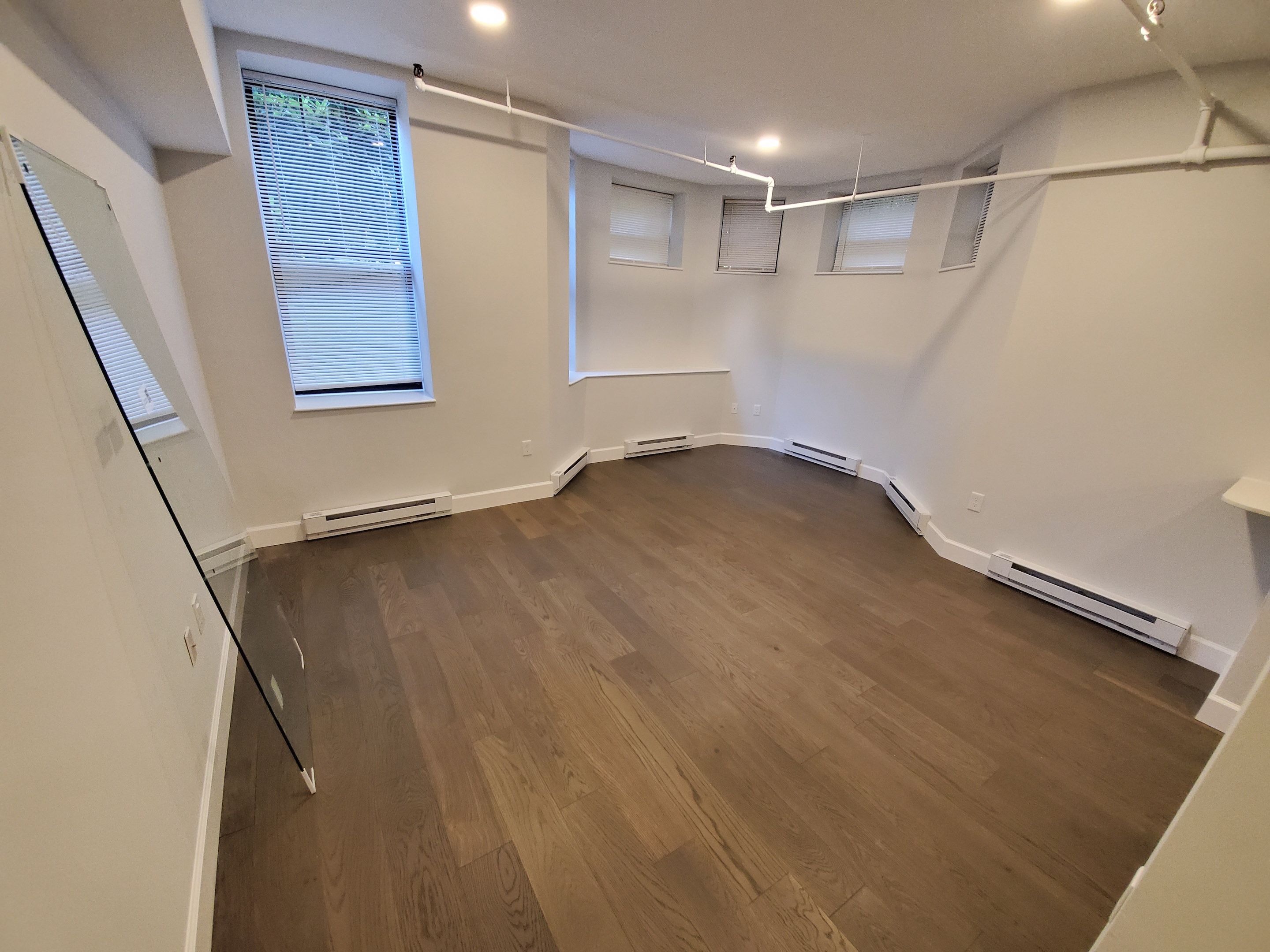 1 bed, 1 bath apartment for rent at 105 Queensberry St Unit Bb, Fenway — photo 2 of 27