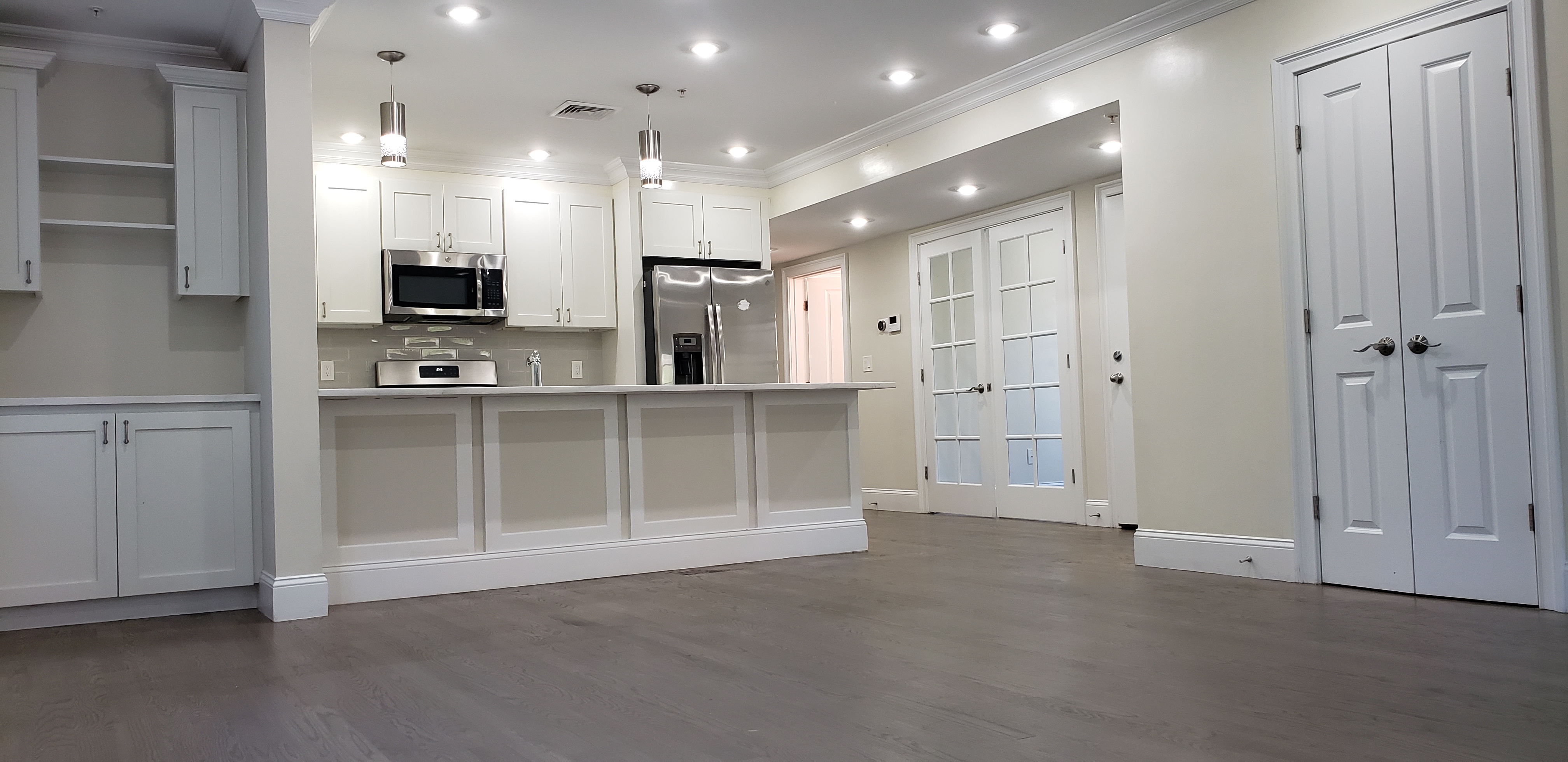 3.5 bed, 2 bath apartment for rent at 56 Cedar St Unit 1, Roxbury — photo 1 of 29