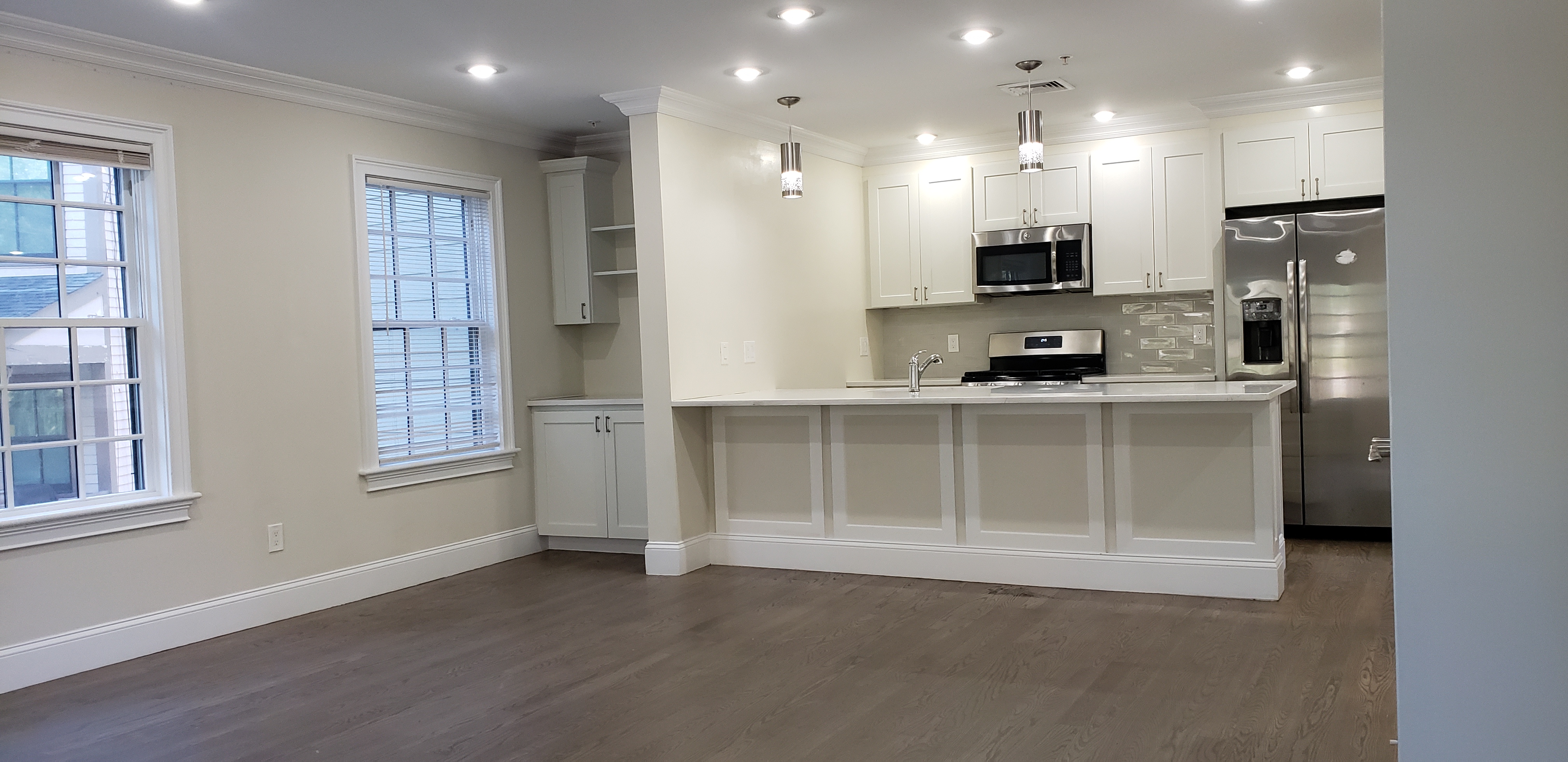 3.5 bed, 2 bath apartment for rent at 56 Cedar St Unit 1, Roxbury — photo 3 of 29
