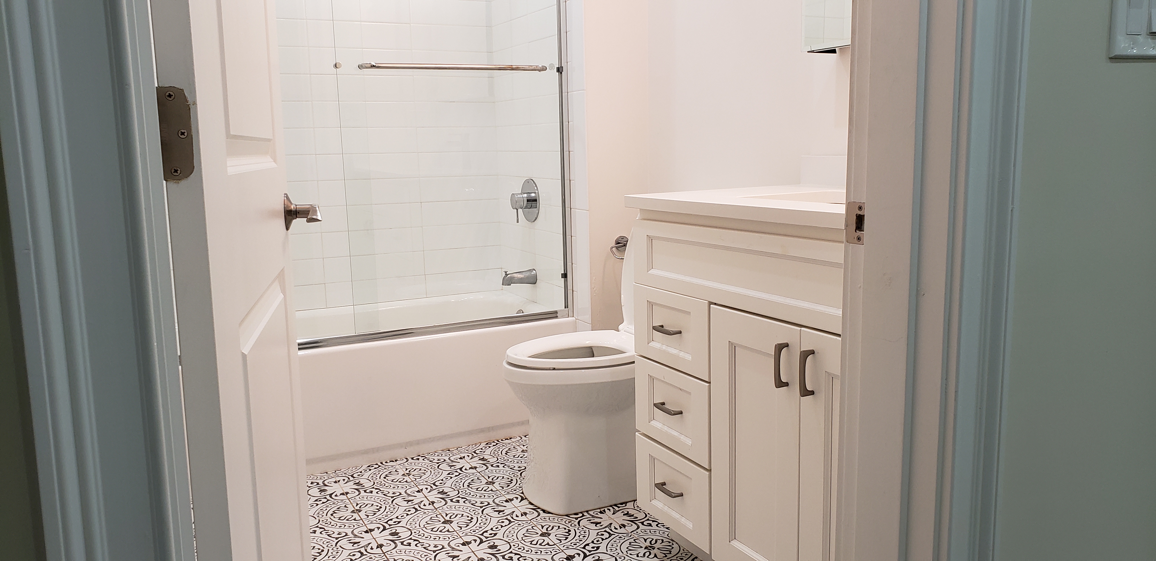 3.5 bed, 2 bath apartment for rent at 56 Cedar St Unit 1, Roxbury — photo 8 of 29
