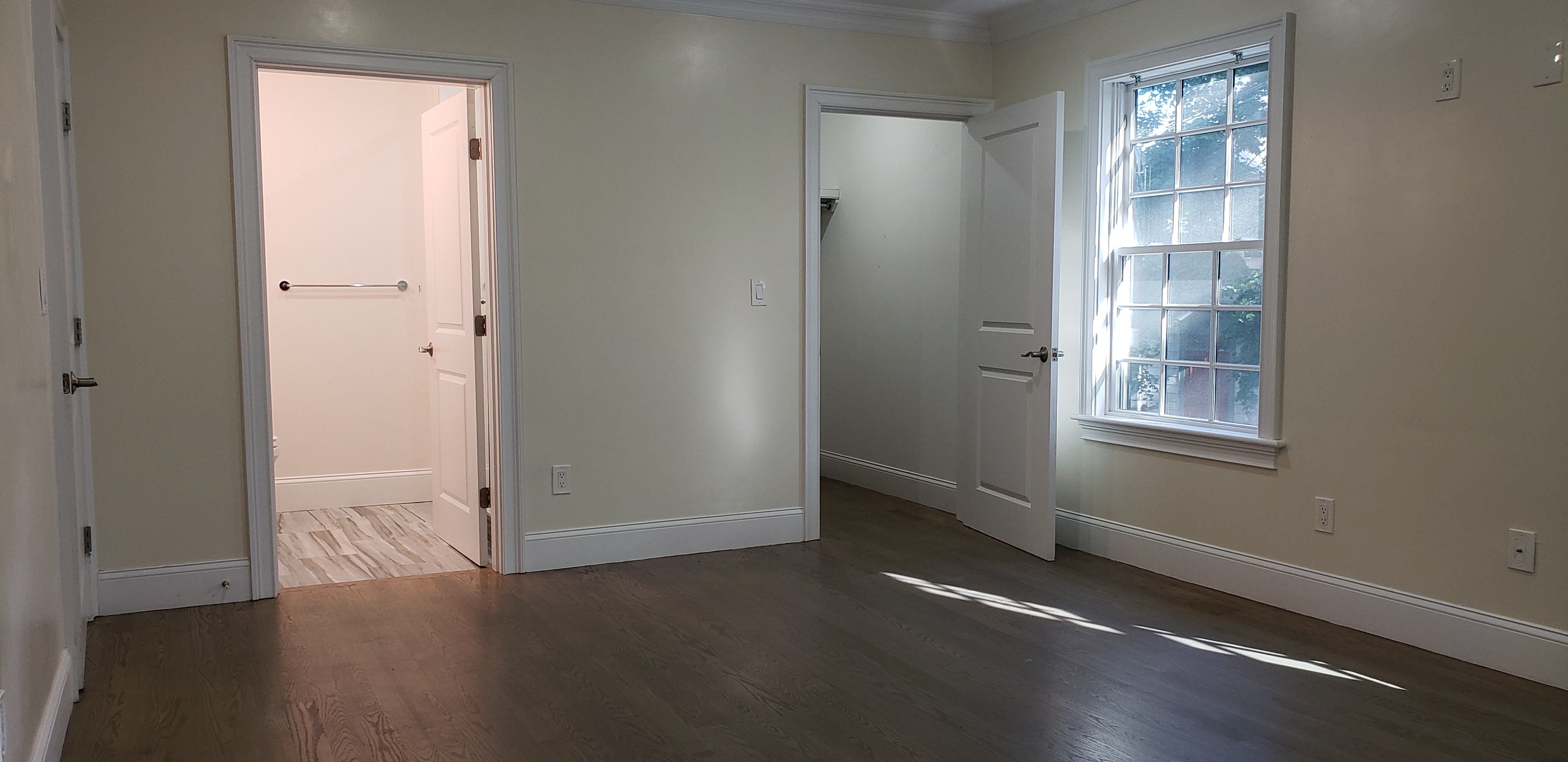 3.5 bed, 2 bath apartment for rent at 56 Cedar St Unit 1, Roxbury — photo 12 of 29