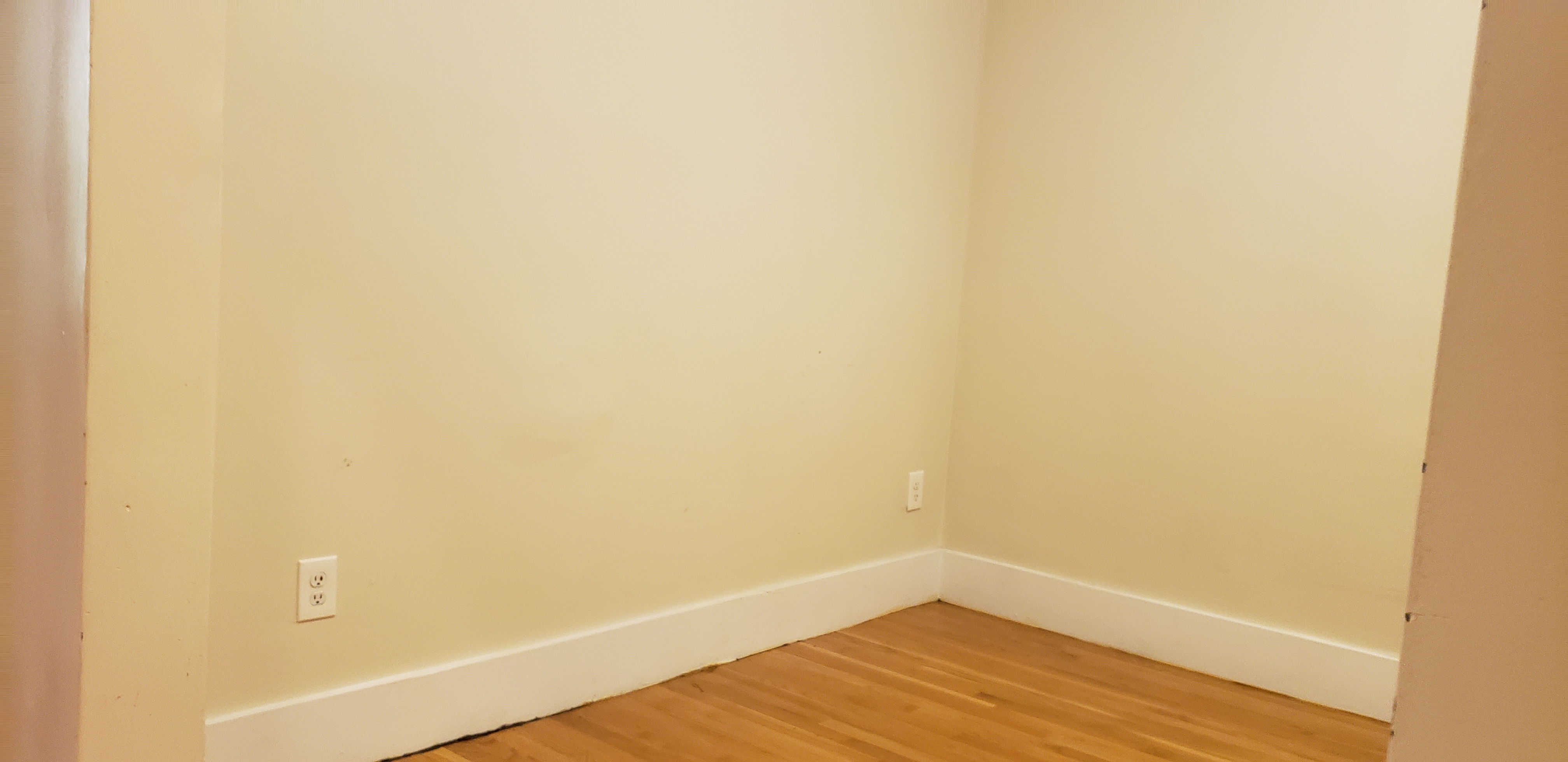 3 bed, 1 bath apartment for rent at 223 Washington St Unit 2, Roxbury — photo 6 of 11