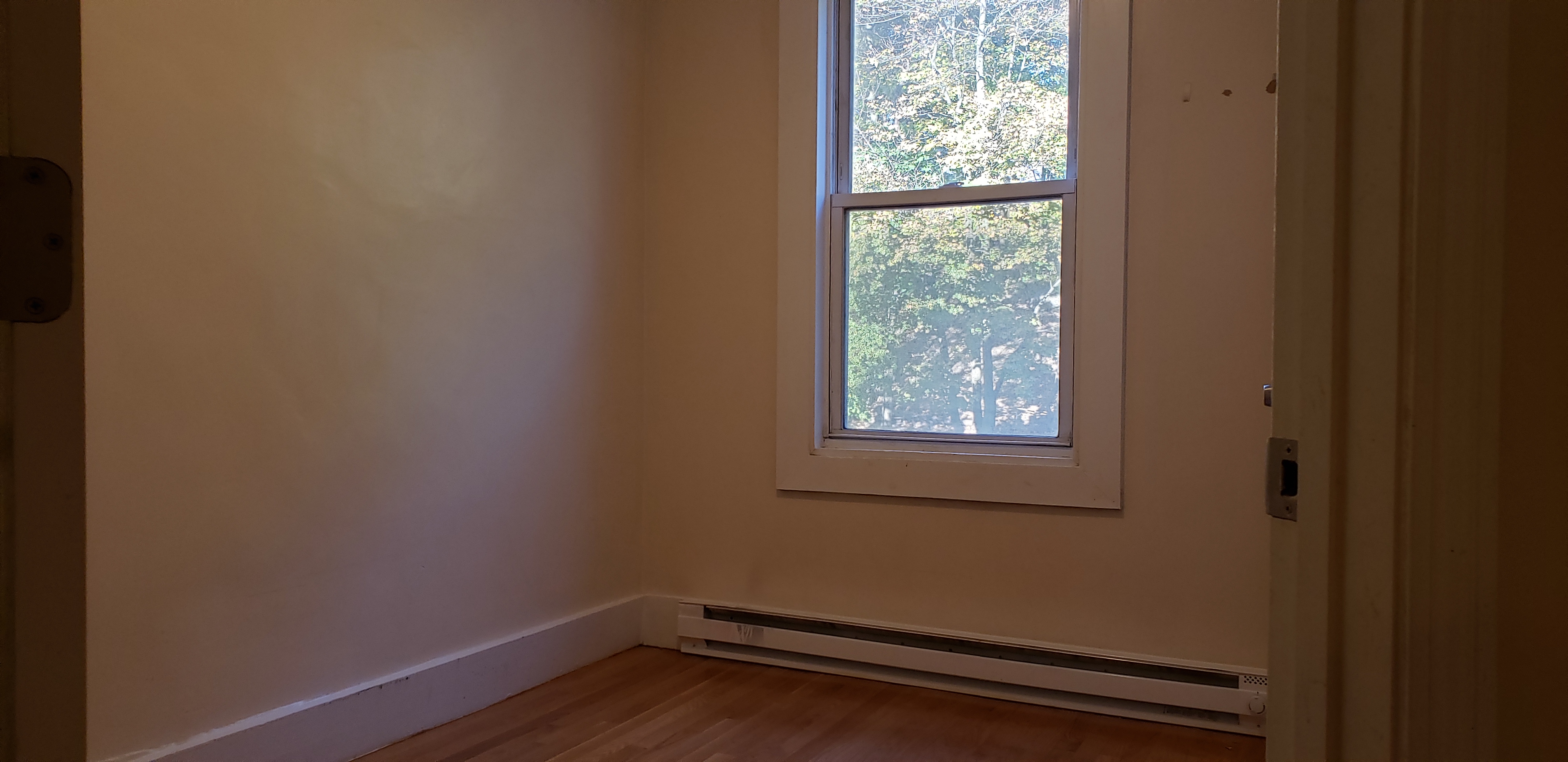 3 bed, 1 bath apartment for rent at 223 Washington St Unit 2, Roxbury — photo 9 of 11