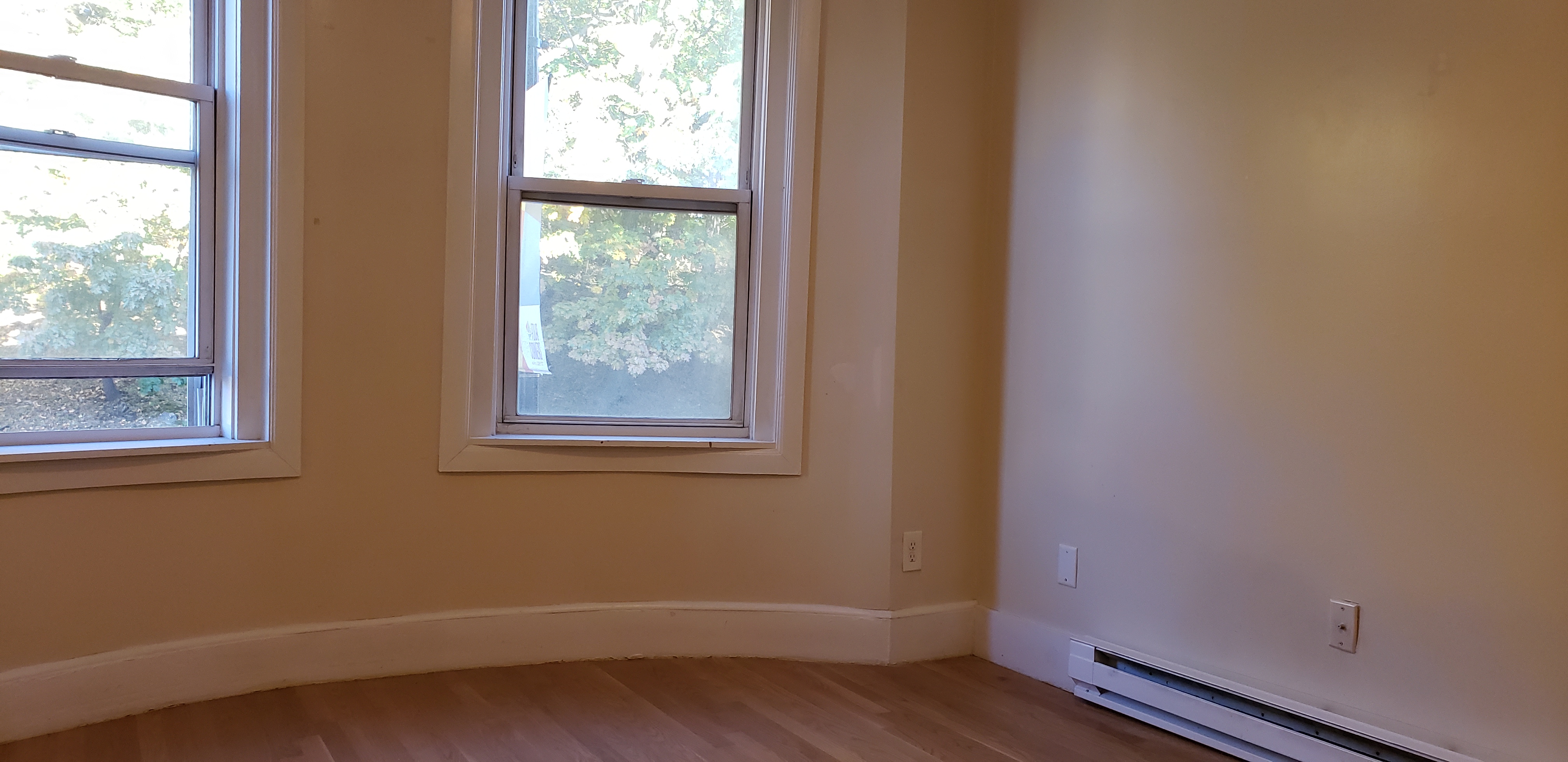 3 bed, 1 bath apartment for rent at 223 Washington St Unit 2, Roxbury — photo 10 of 11