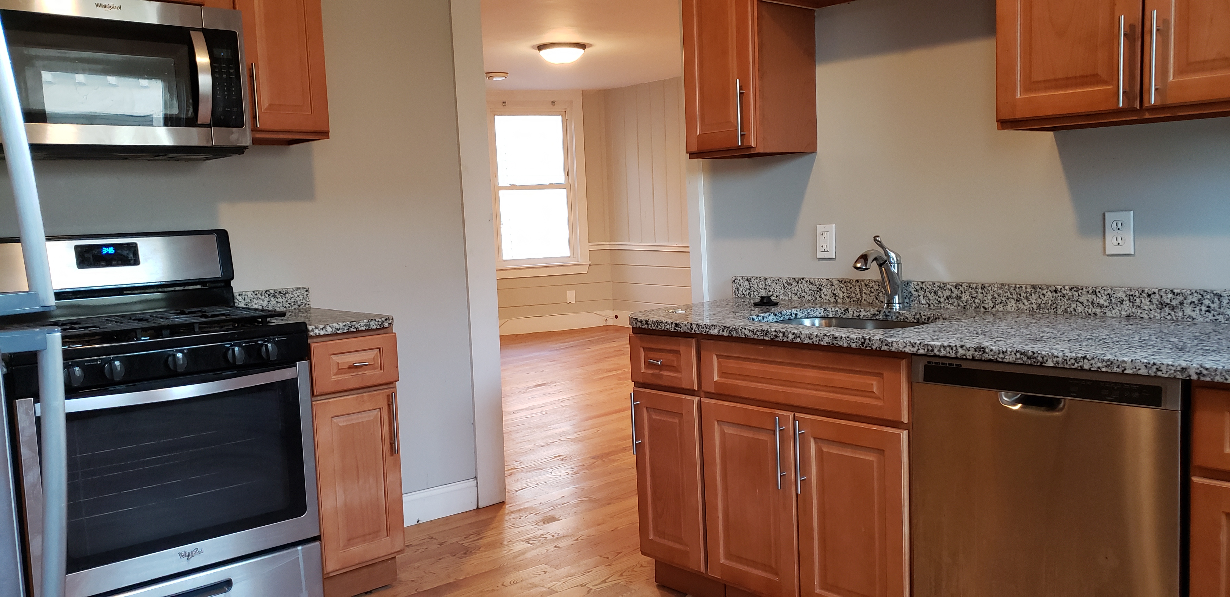 3 bed, 1 bath apartment for rent at 25 Dunlap St Unit 3, Dorchester — photo 3 of 17