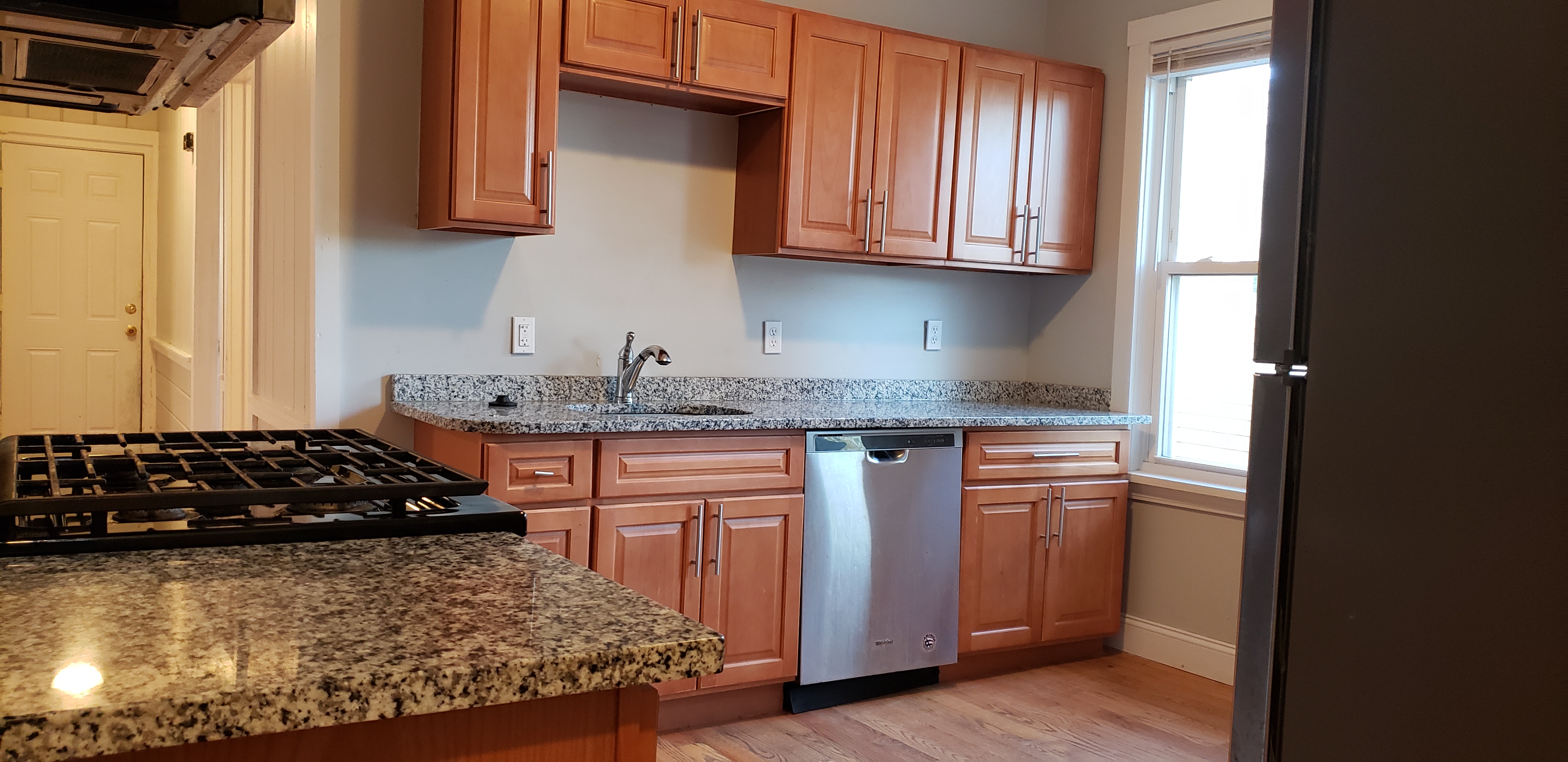 3 bed, 1 bath apartment for rent at 25 Dunlap St Unit 3, Dorchester — photo 4 of 17
